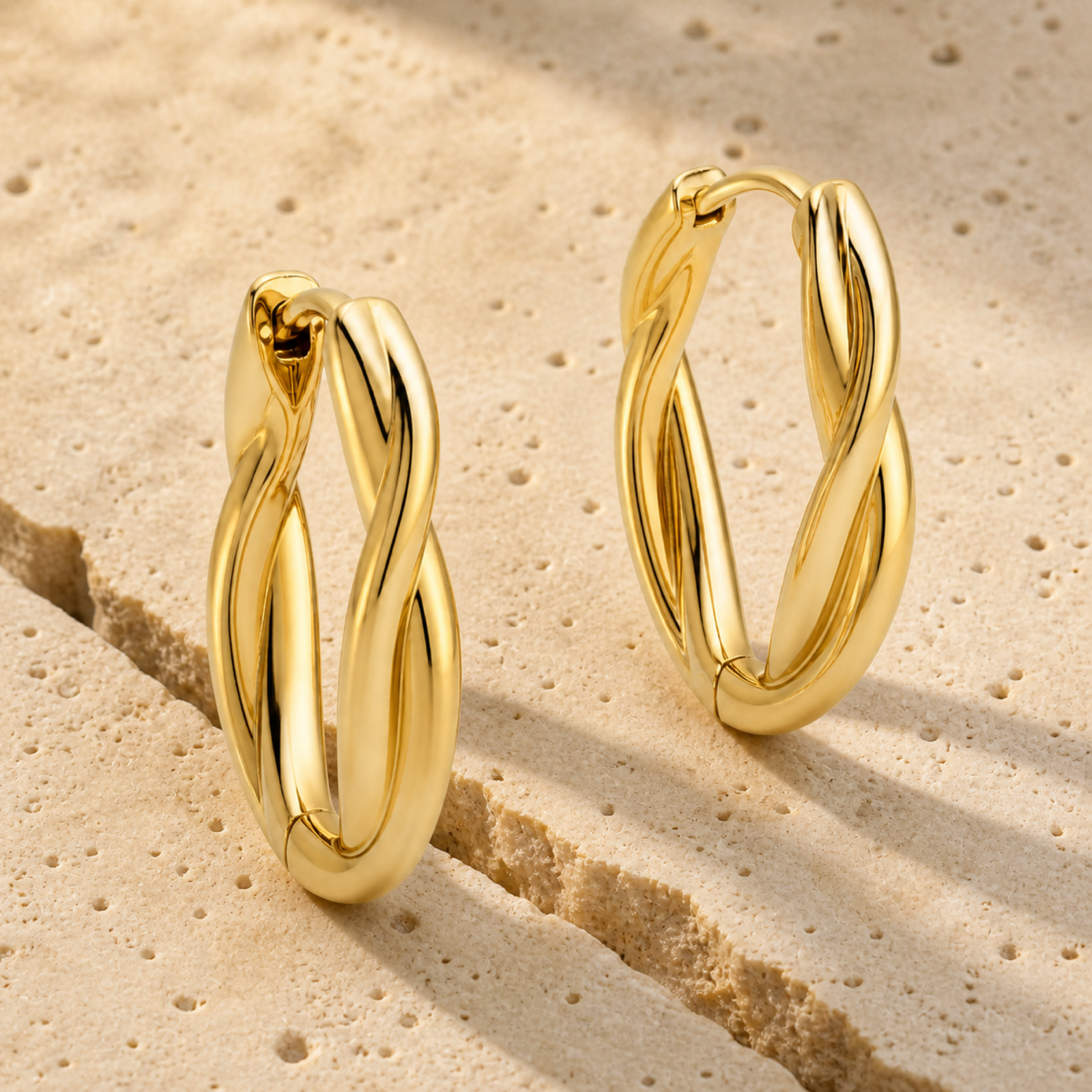 Yellow Gold — Nodo Veneto Hoop Earrings — view 3