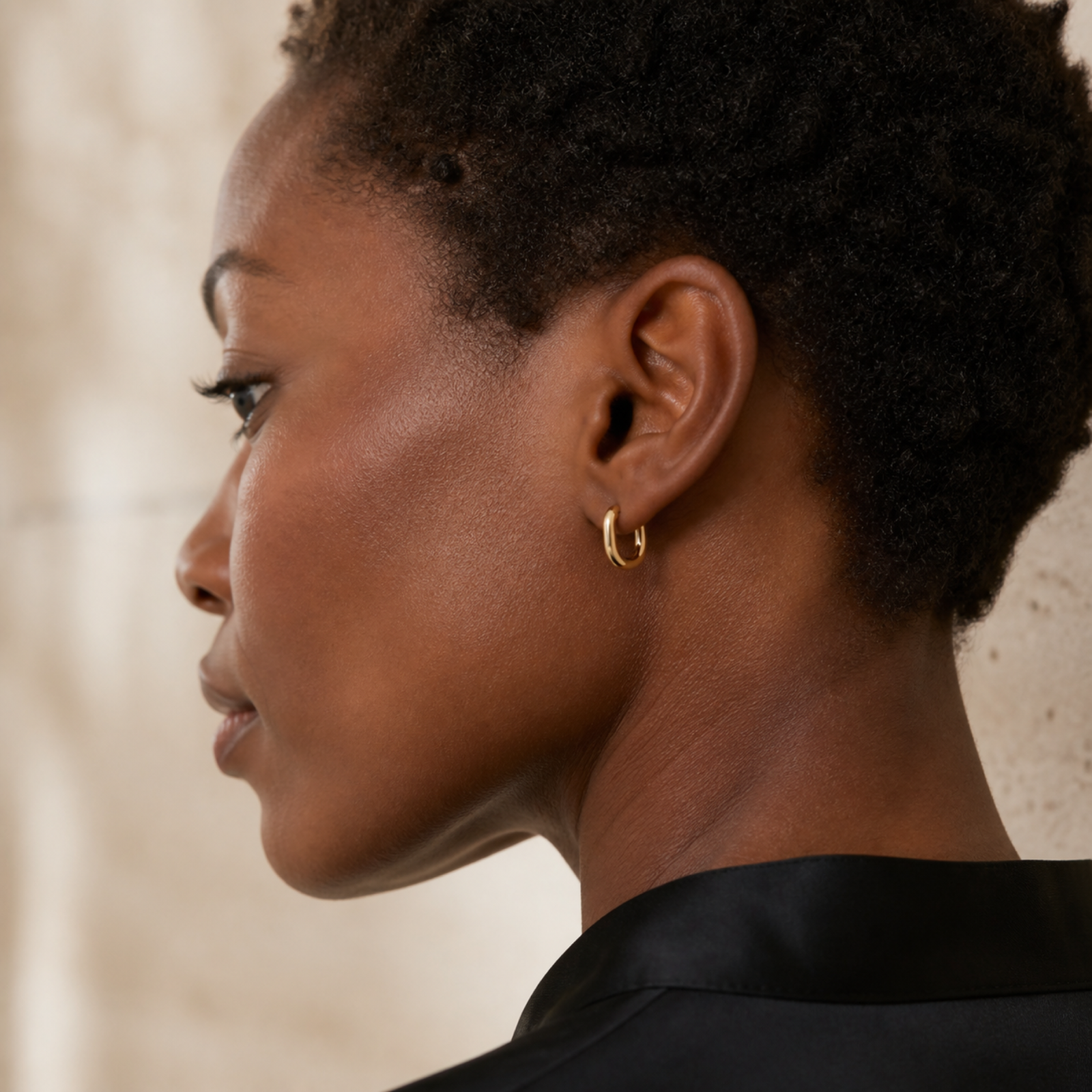 Yellow Gold — Arco Piccolo Huggie Earrings — view 5