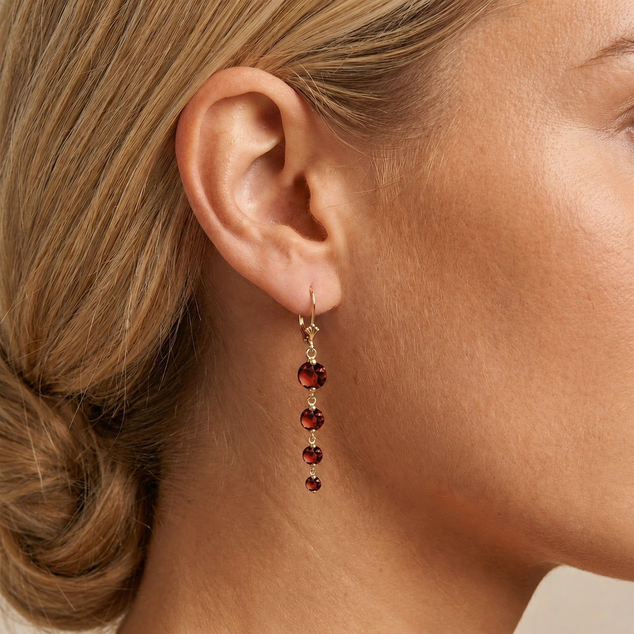 Yellow Gold Garnet — Mariadelfina