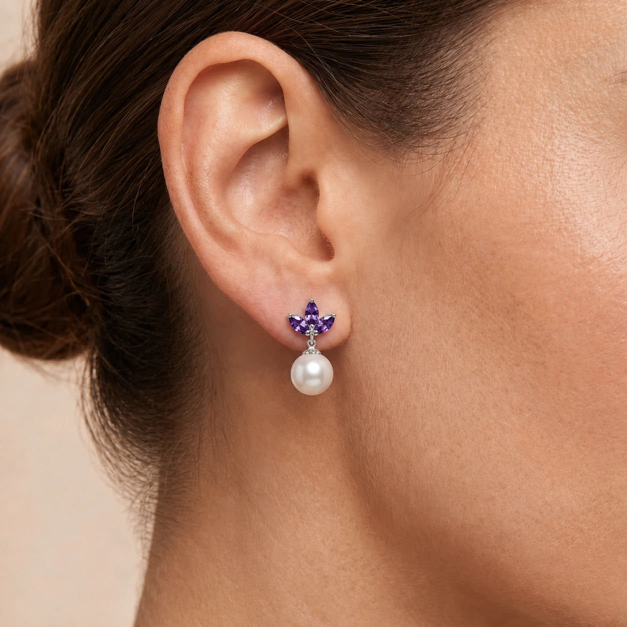 White Gold Earrings Amethyst 10K — Adelina
