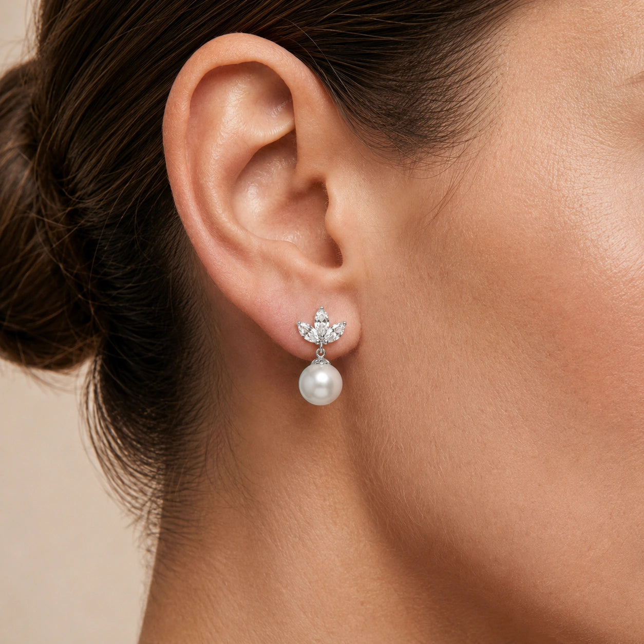 White Gold Earrings Green Amethyst 10K — Adelina