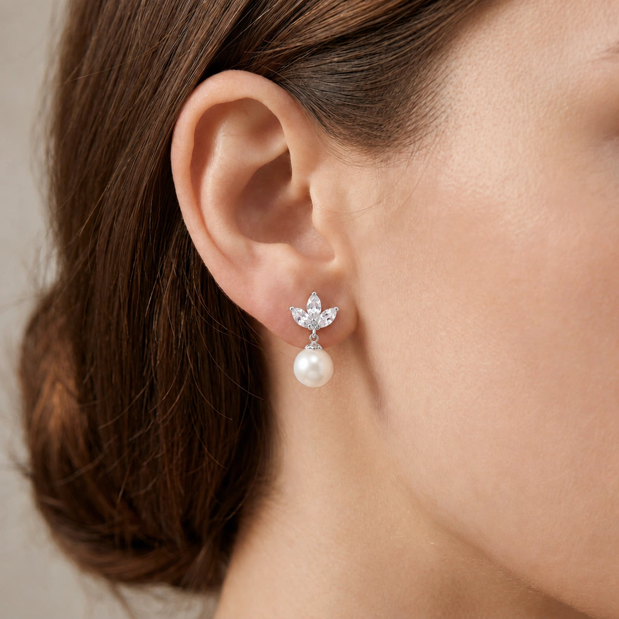 White Gold Earrings Pearl 10K — Adelina