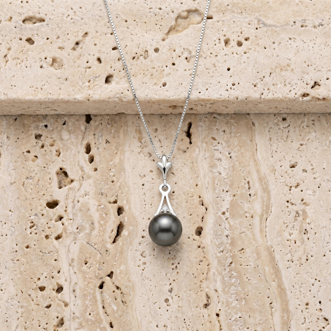 White Gold Necklace Pearl 10K — Albertina
