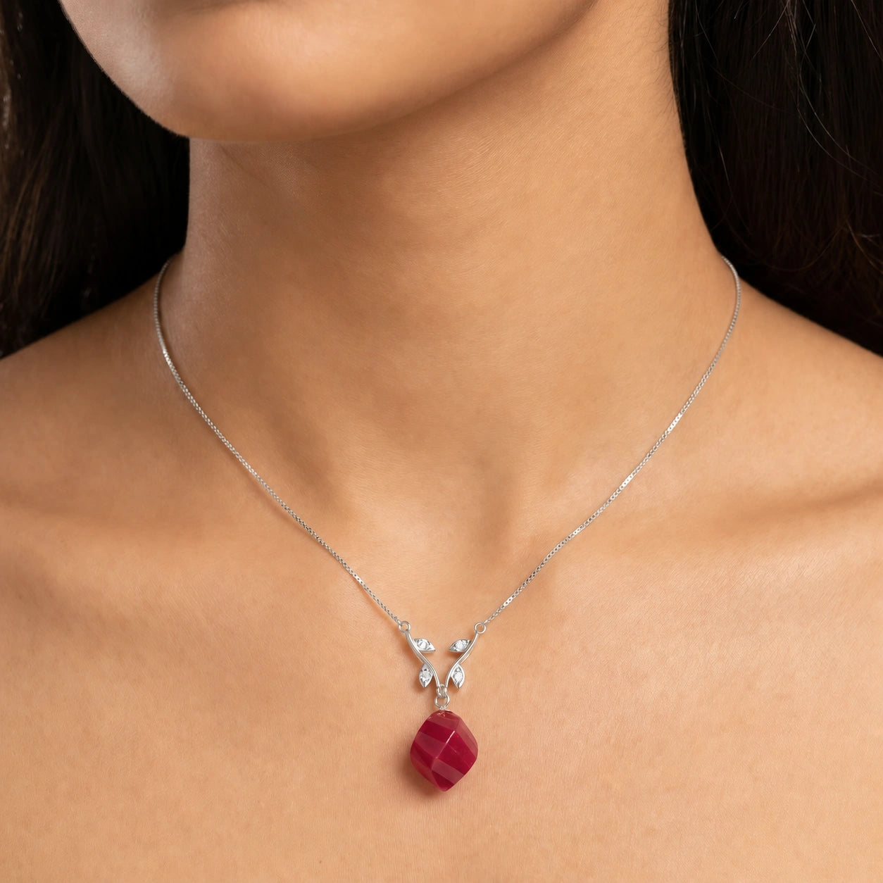White Gold Diamond & Ruby — Alcina