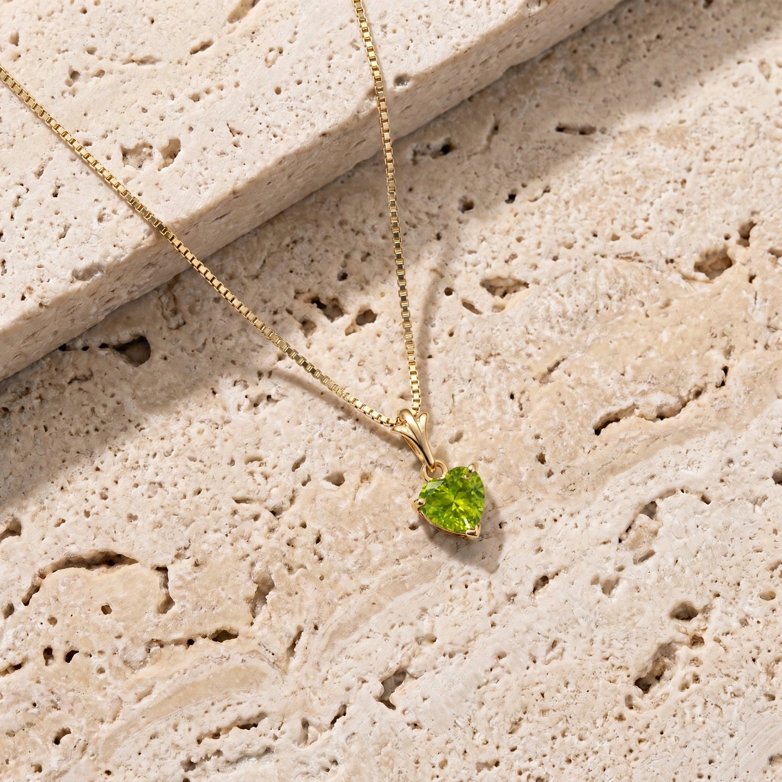 Yellow Gold Classic Necklace Peridot 10K — Alida