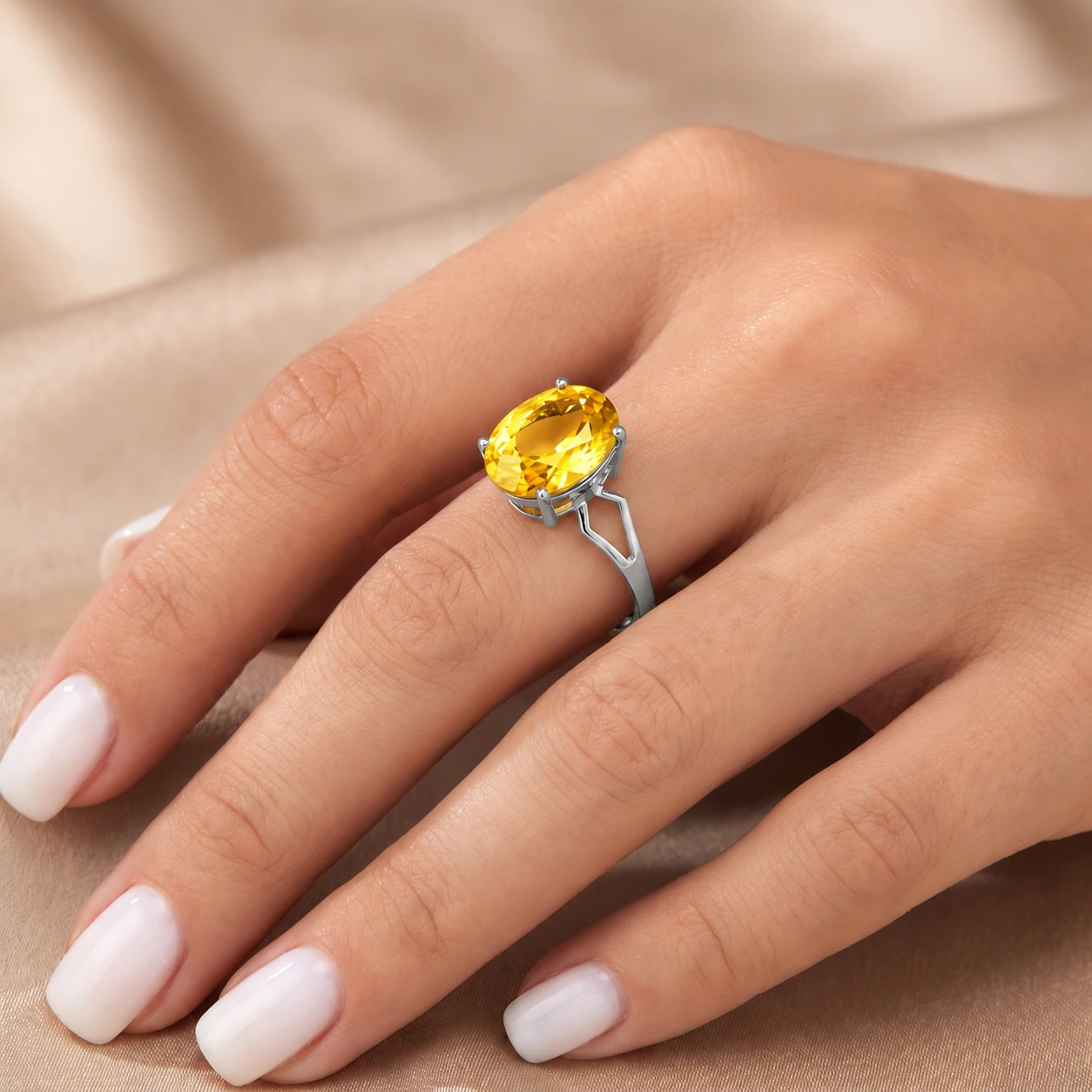 White Gold Citrine — Vanda