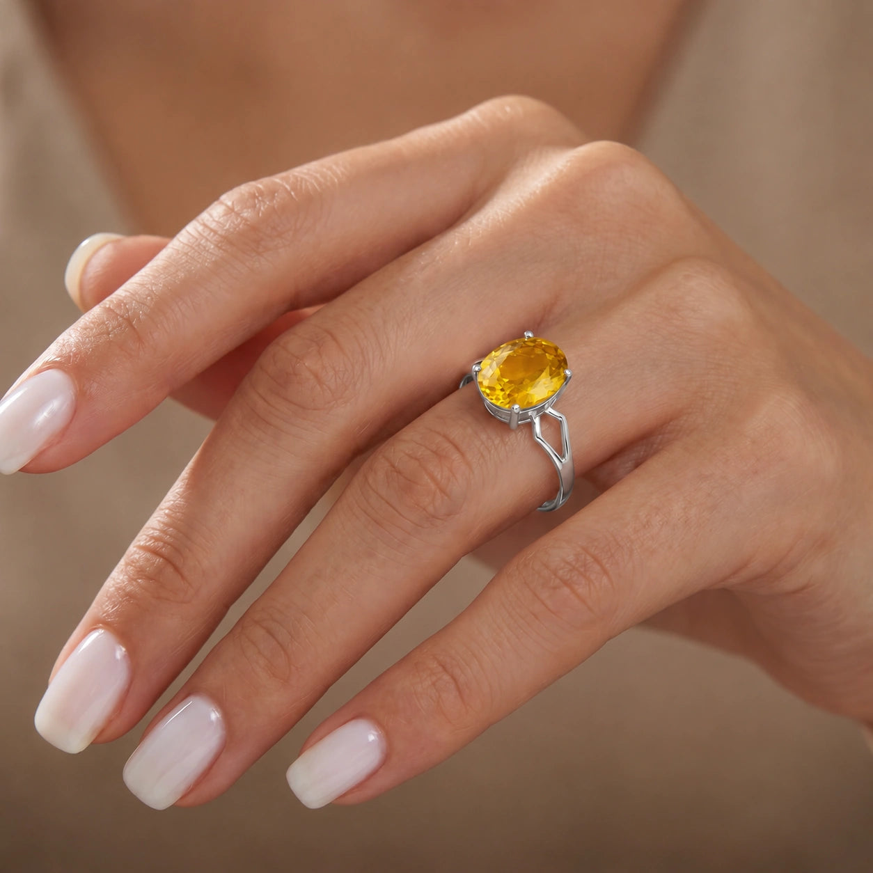 White Gold Citrine — Vanda