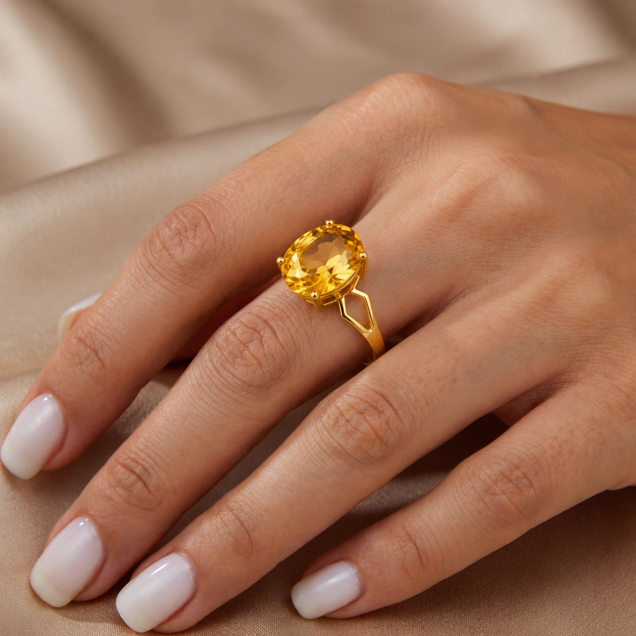 Yellow Gold Citrine — Vanda