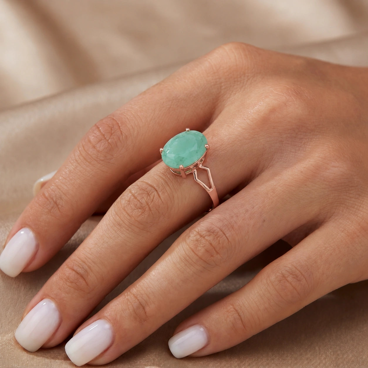 Rose Gold Emerald — Vanda