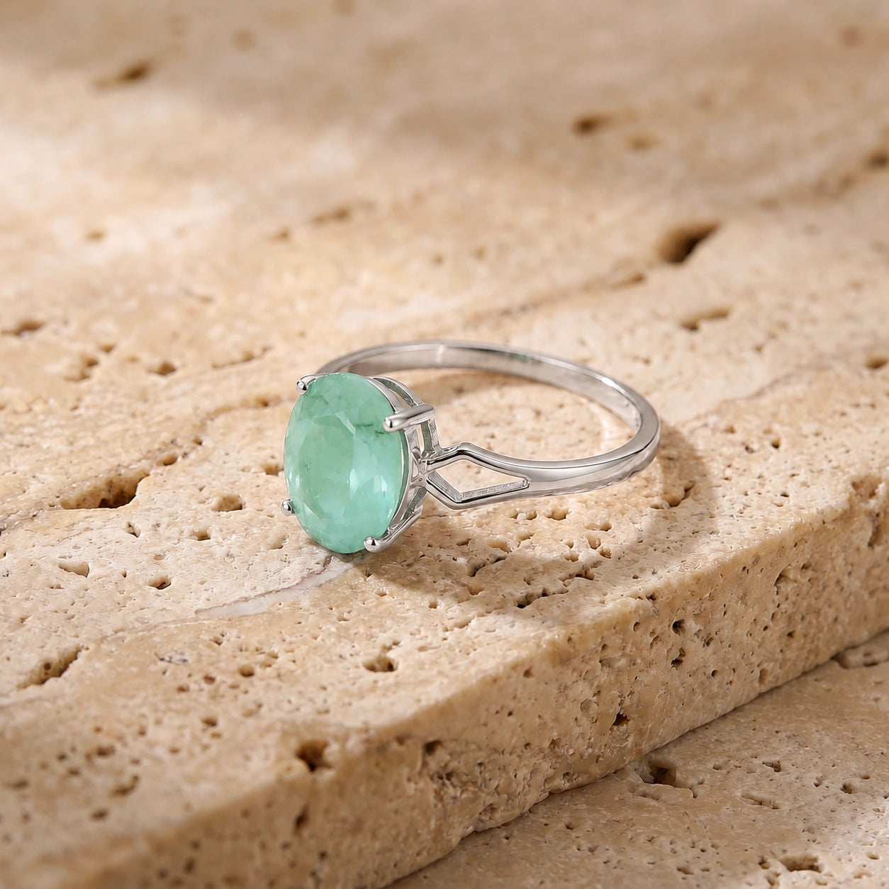White Gold Emerald — Vanda