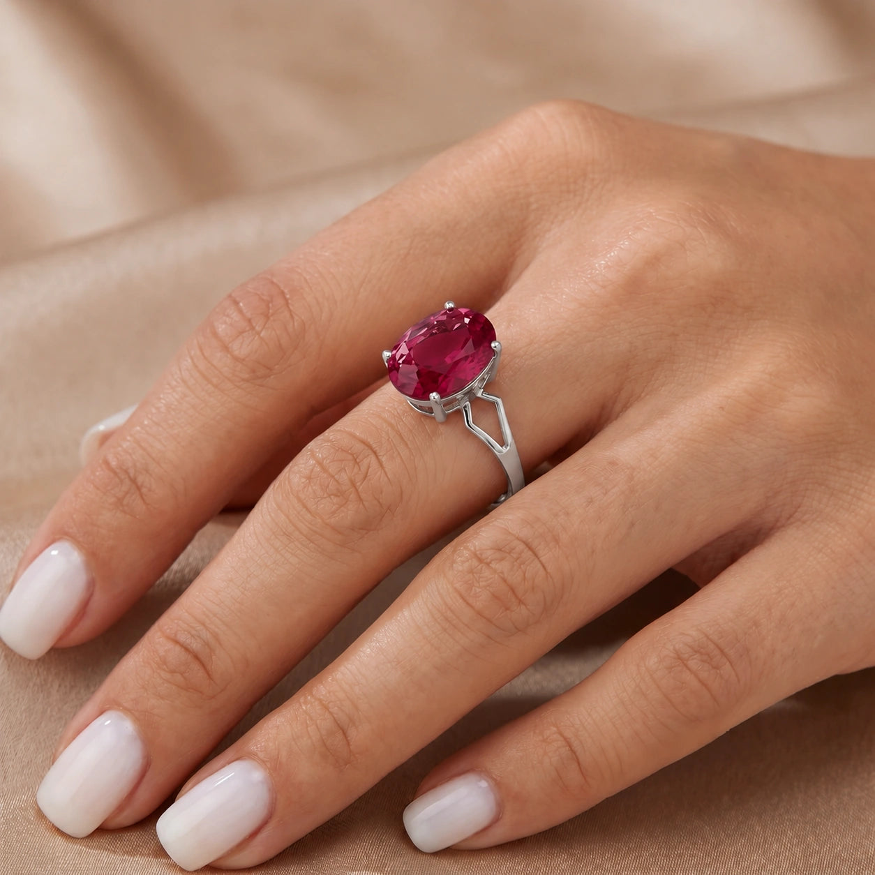 White Gold Ruby — Vanda