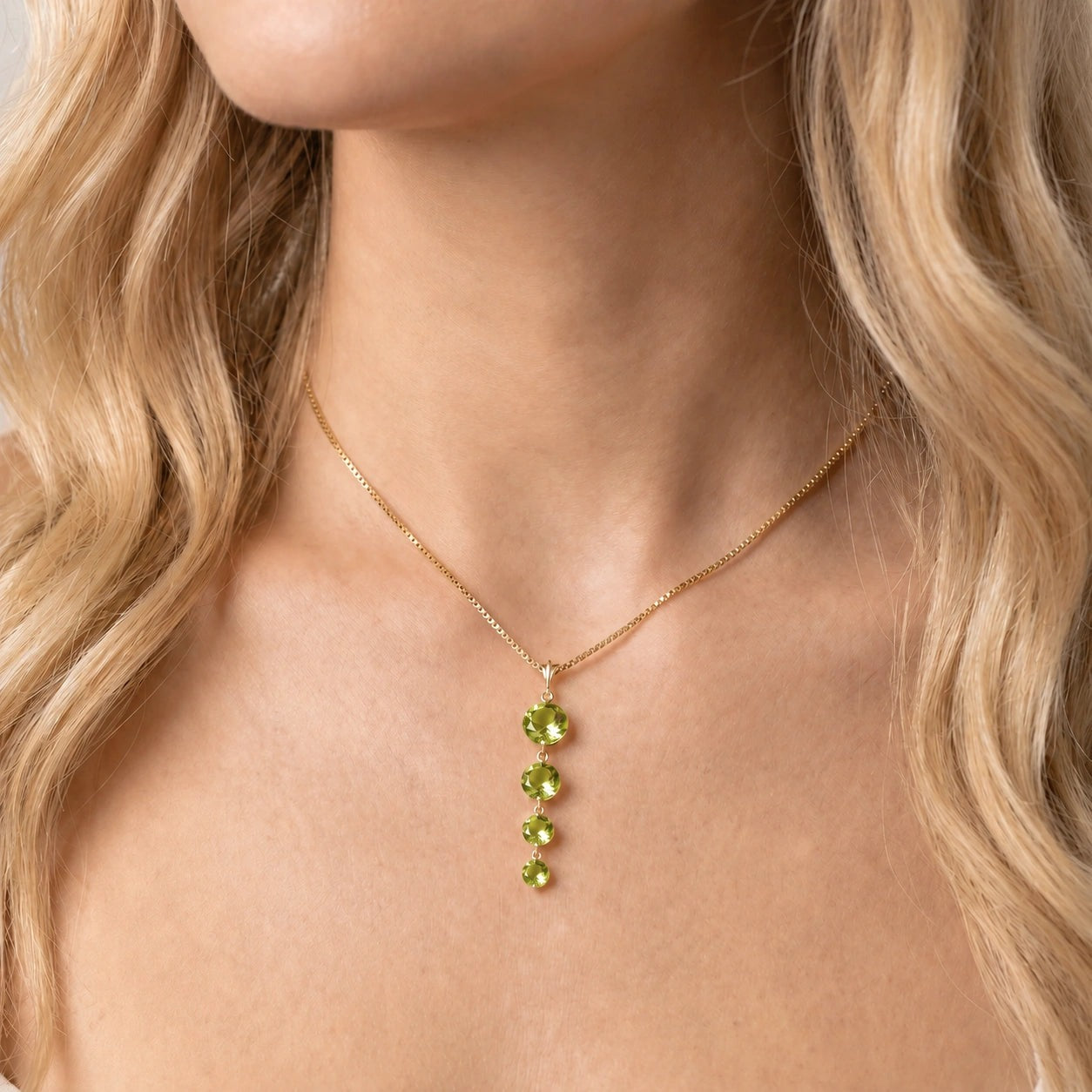Yellow Gold Classic Necklace Peridot 10K — Clementina