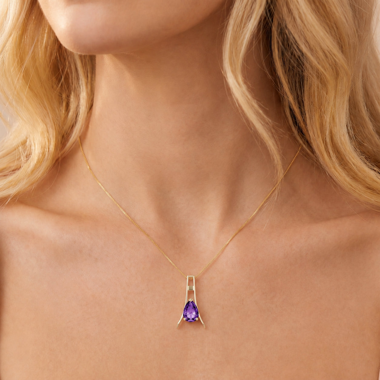 Yellow Gold Necklace Blue Topaz 10K — Evangelina