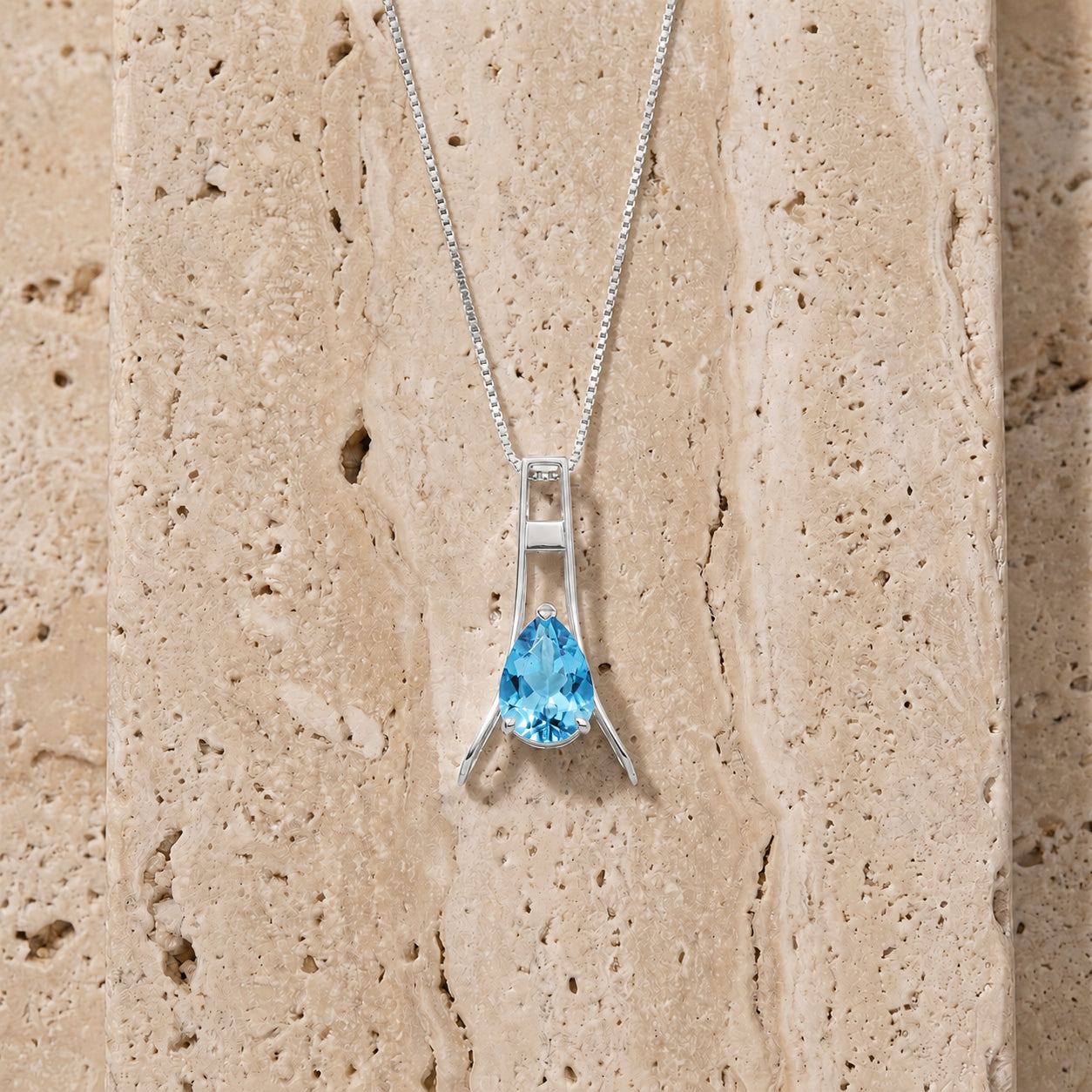 White Gold Necklace Ruby 10K — Evangelina