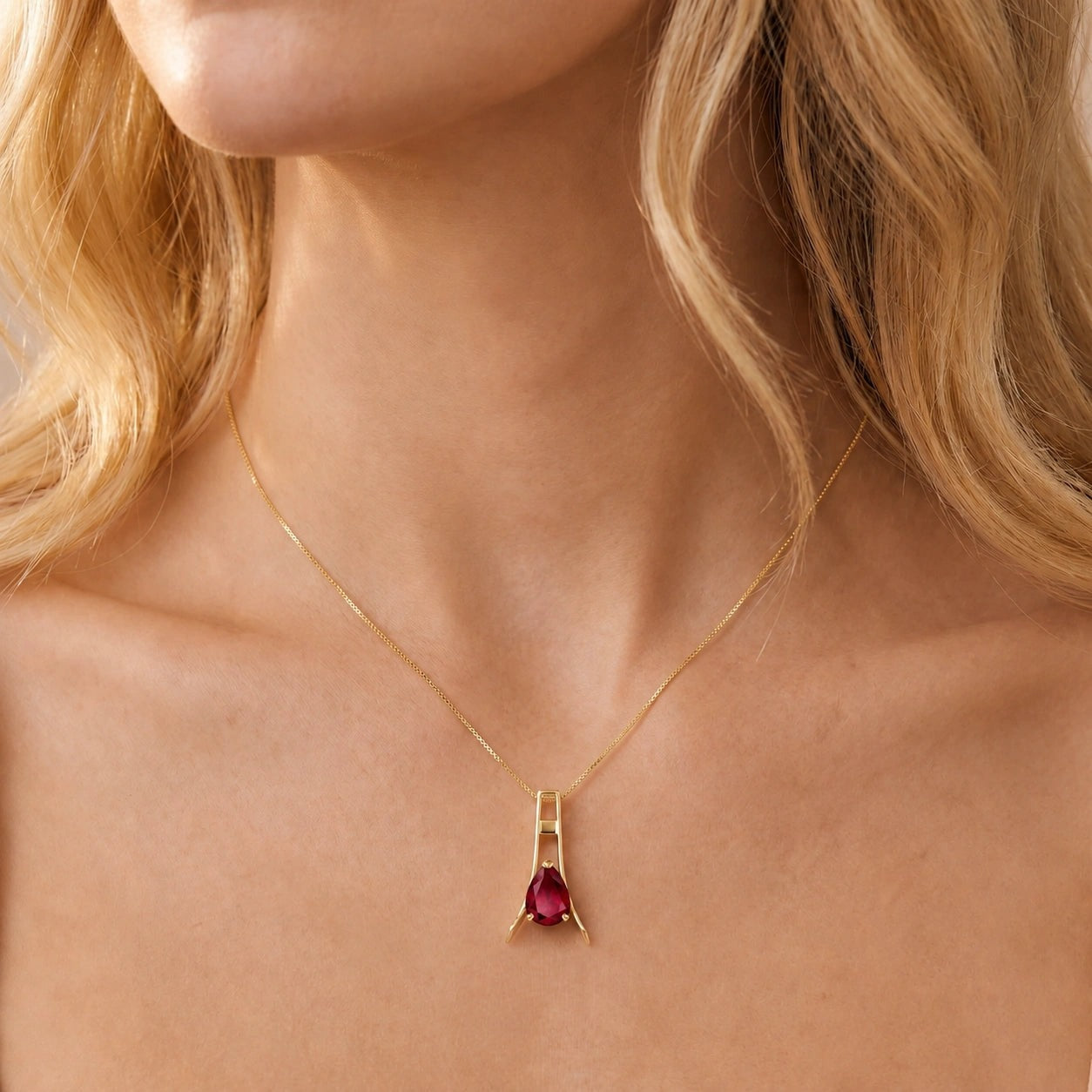 Yellow Gold Necklace Ruby 10K — Evangelina