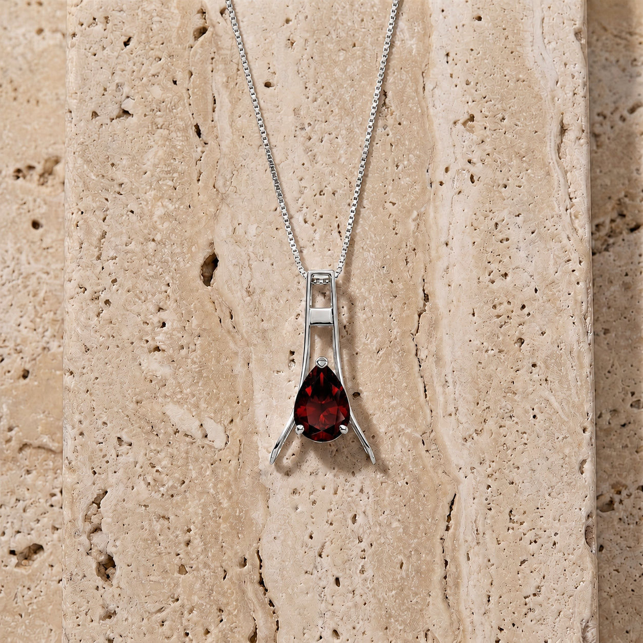 White Gold Necklace Peridot 10K — Evangelina