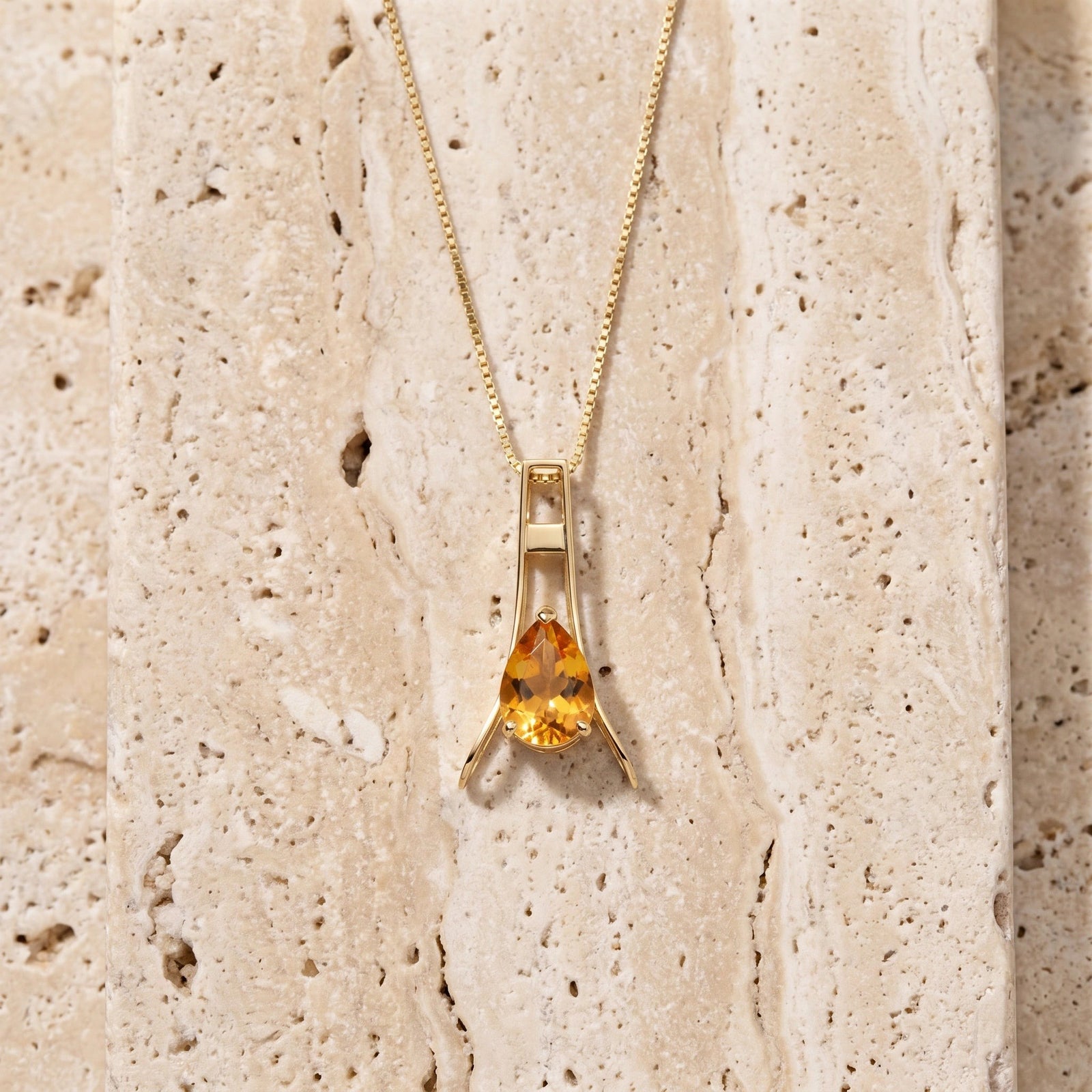 Yellow Gold Necklace Citrine 10K — Evangelina