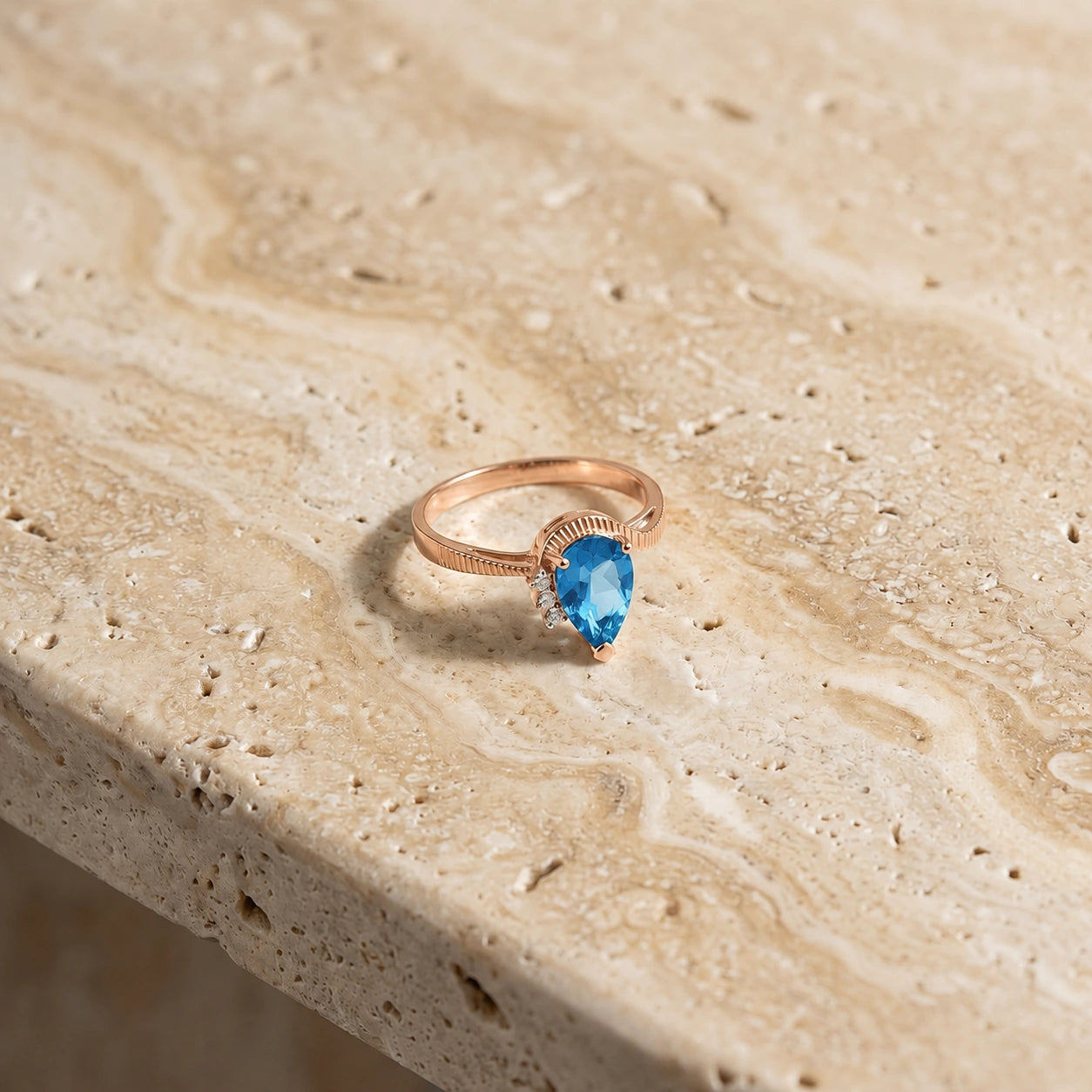 Rose Gold Heritage Ring Blue Topaz 10K — Rosalba