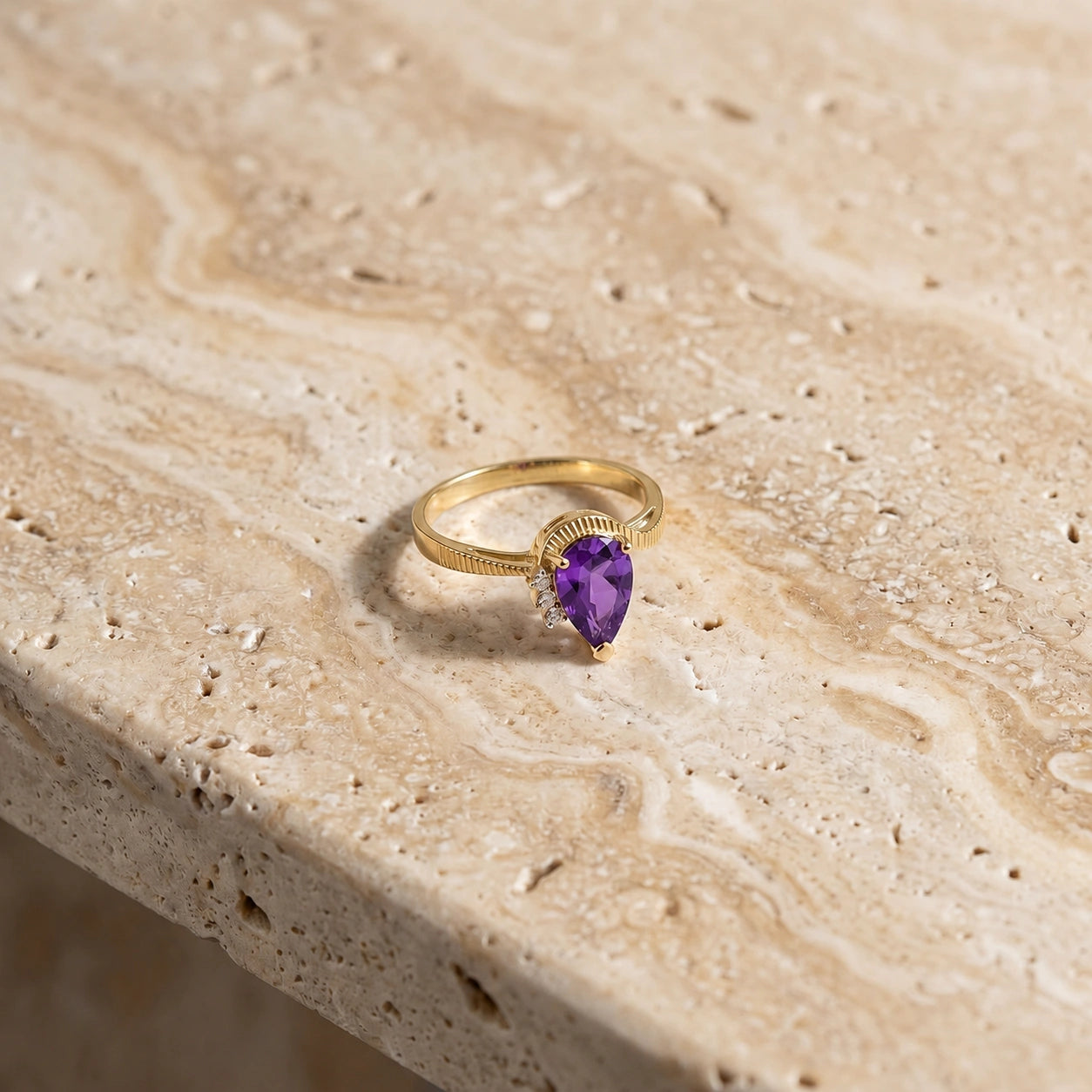 Yellow Gold Heritage Ring Amethyst 10K — Rosalba