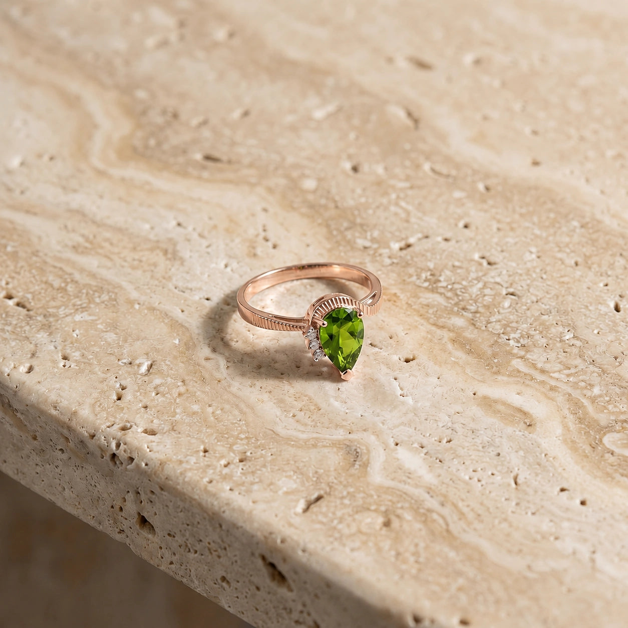 Rose Gold Heritage Ring Peridot 10K — Rosalba