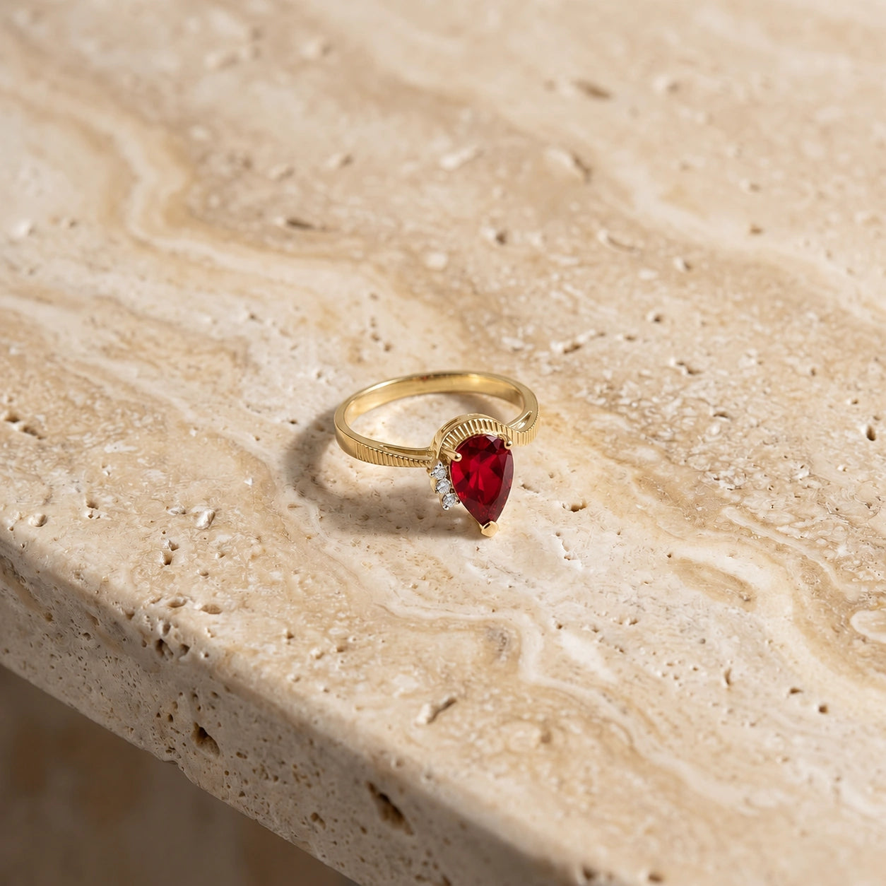 Yellow Gold Heritage Ring Ruby 10K — Rosalba
