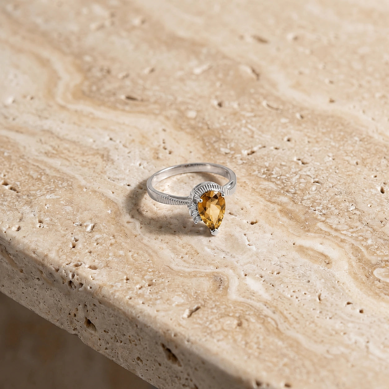 White Gold Heritage Ring Citrine 10K — Rosalba