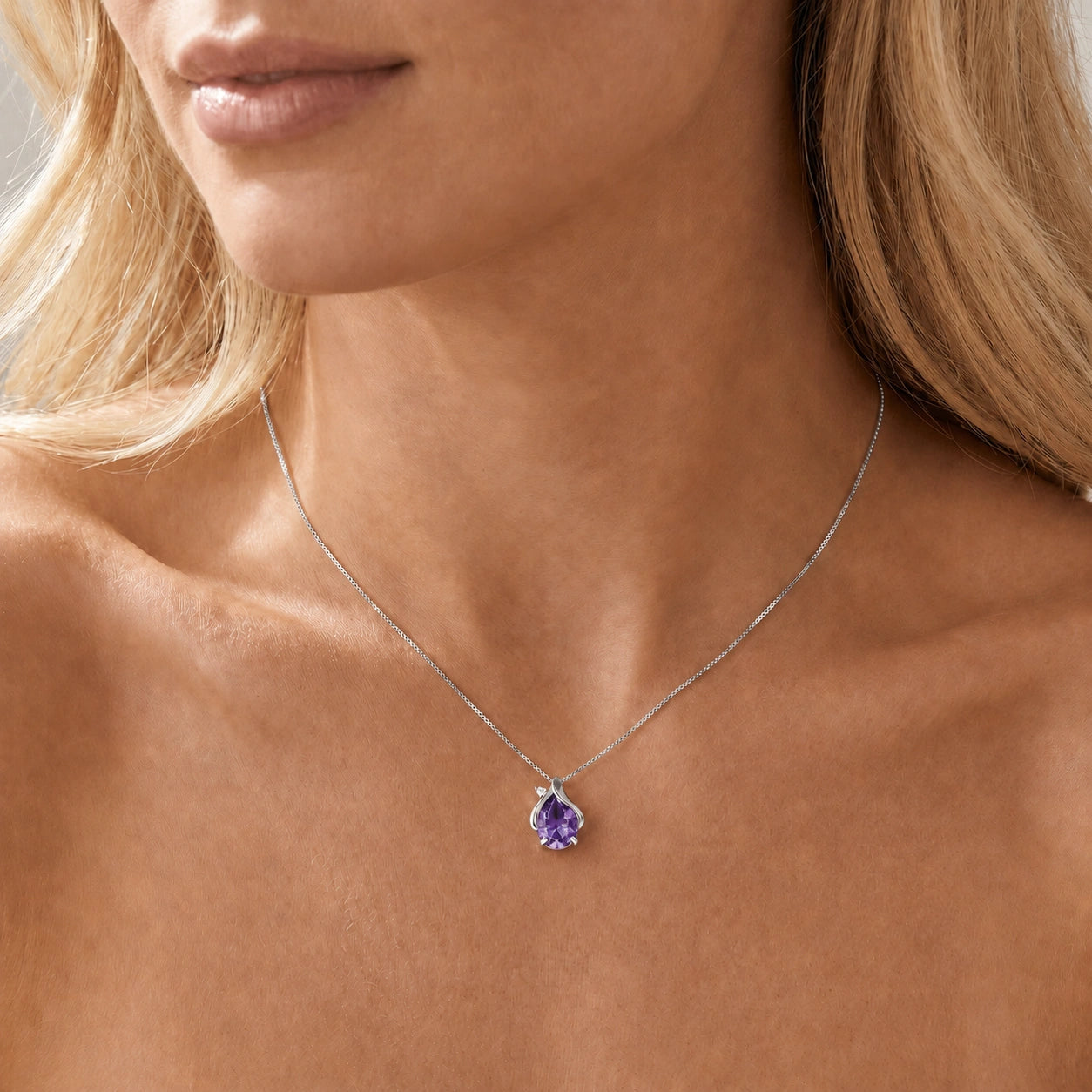 White Gold Amethyst & Diamond — Ambrogina