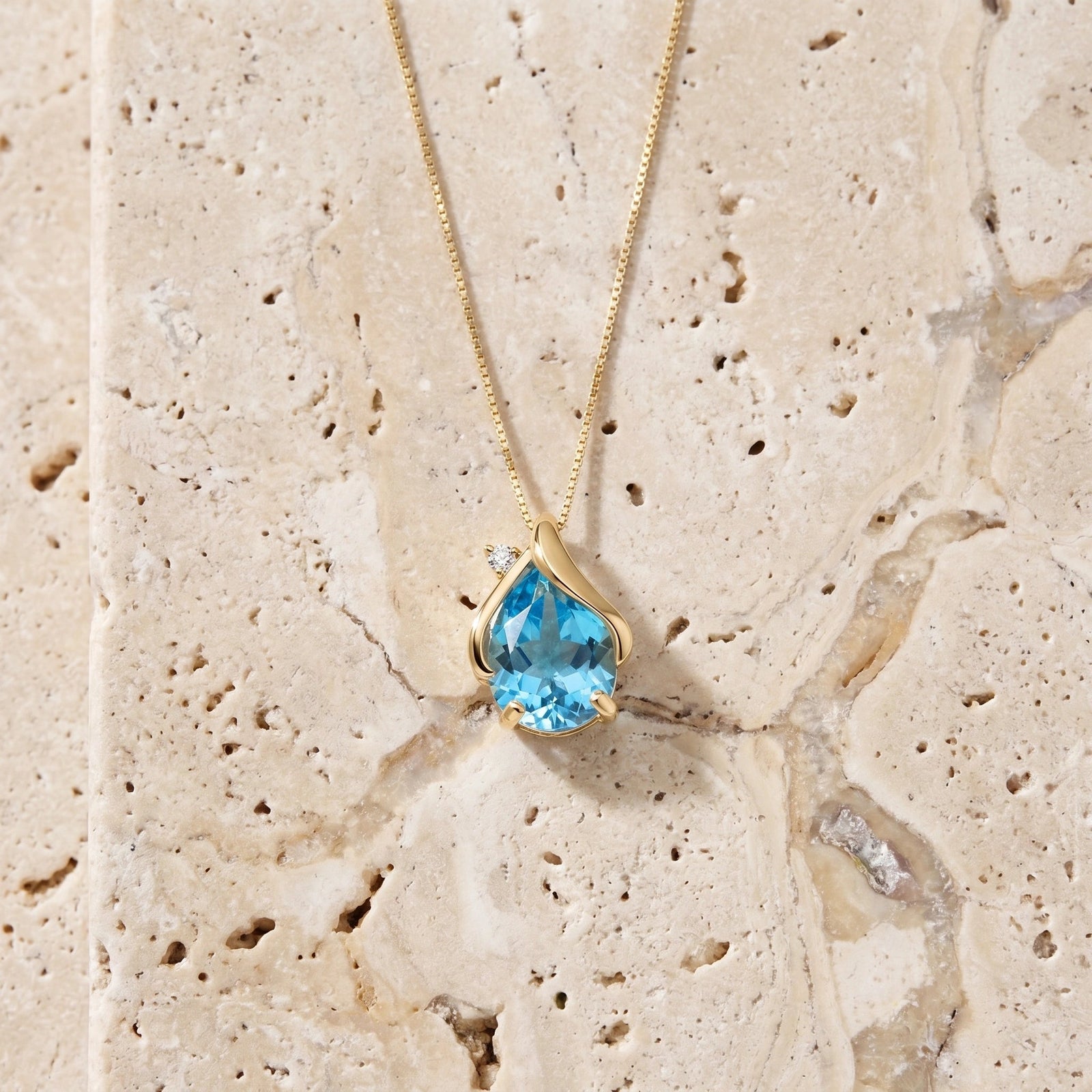 Yellow Gold Blue Topaz & Diamond — Ambrogina