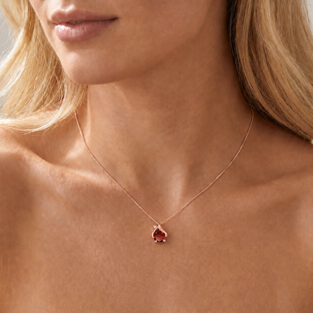 Rose Gold Garnet & Diamond — Ambrogina