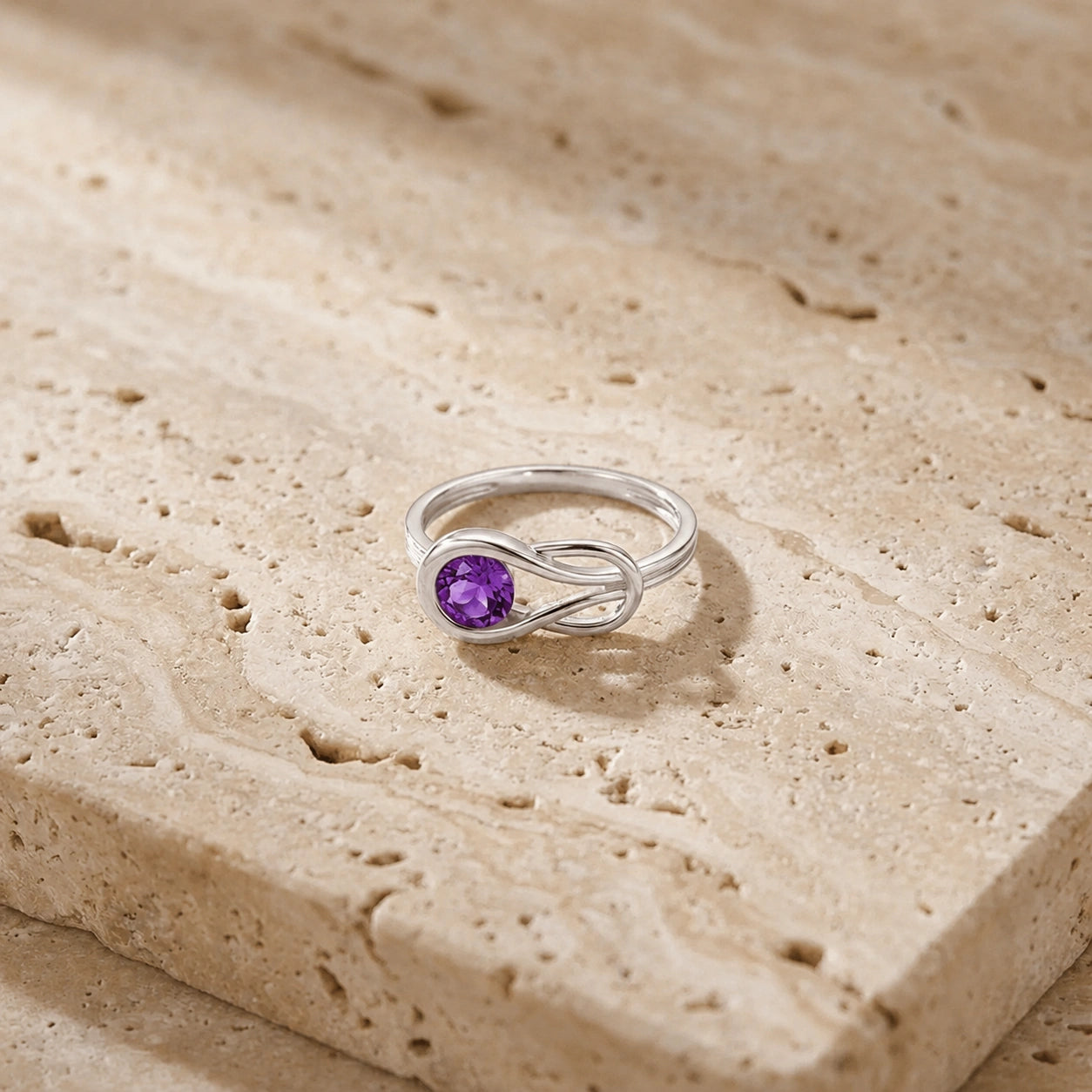 White Gold Ring Amethyst 10K — Aurelia