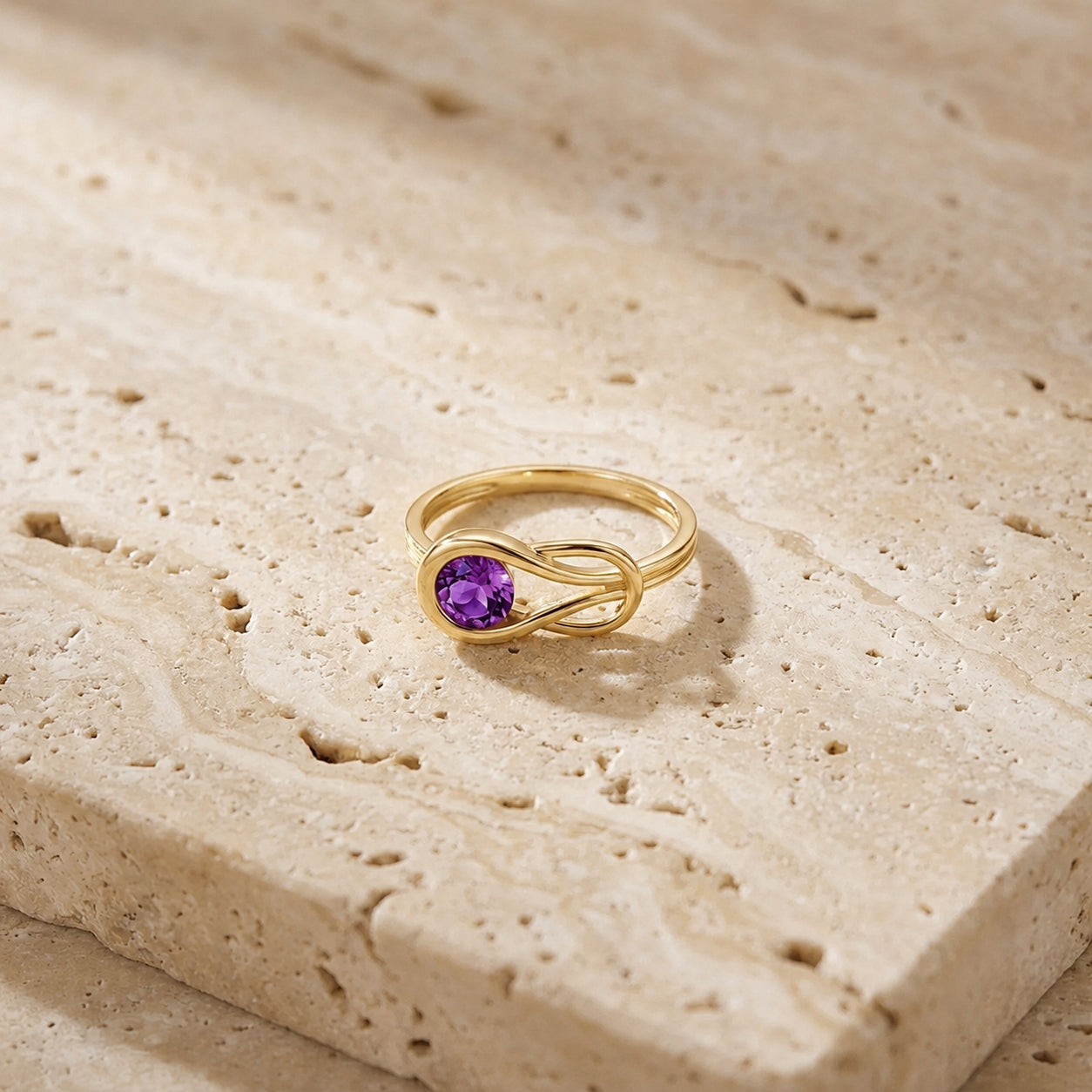 Yellow Gold Ring Amethyst 10K — Aurelia