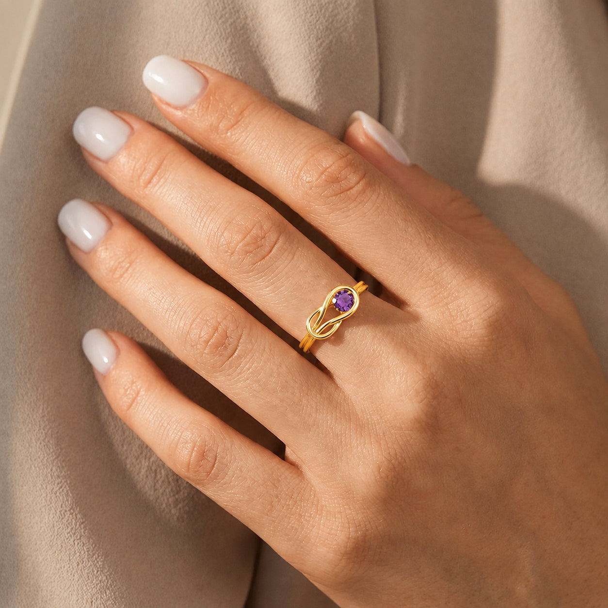 Yellow Gold Ring Amethyst 10K — Aurelia