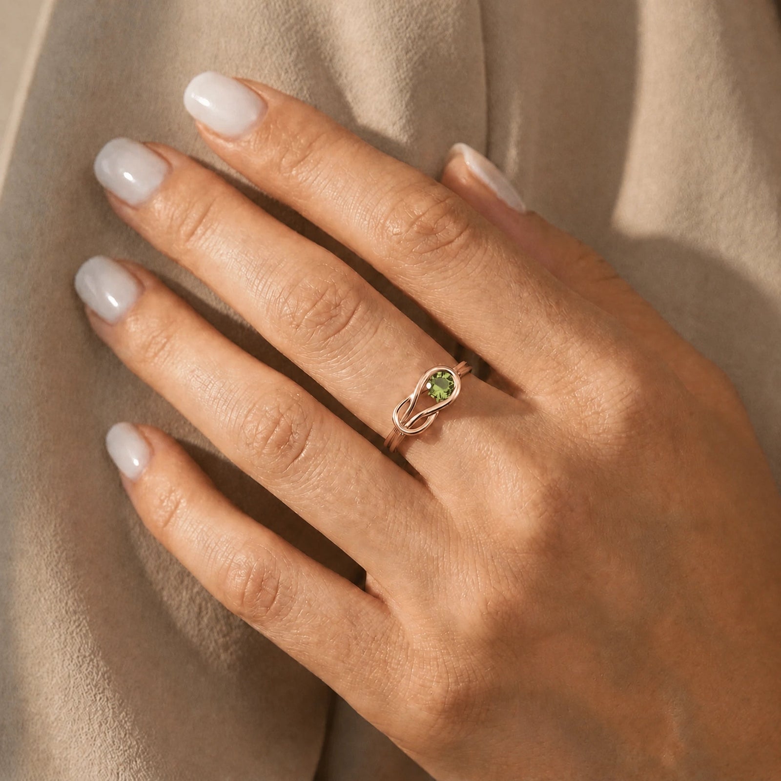 Rose Gold Ring Peridot 10K — Aurelia