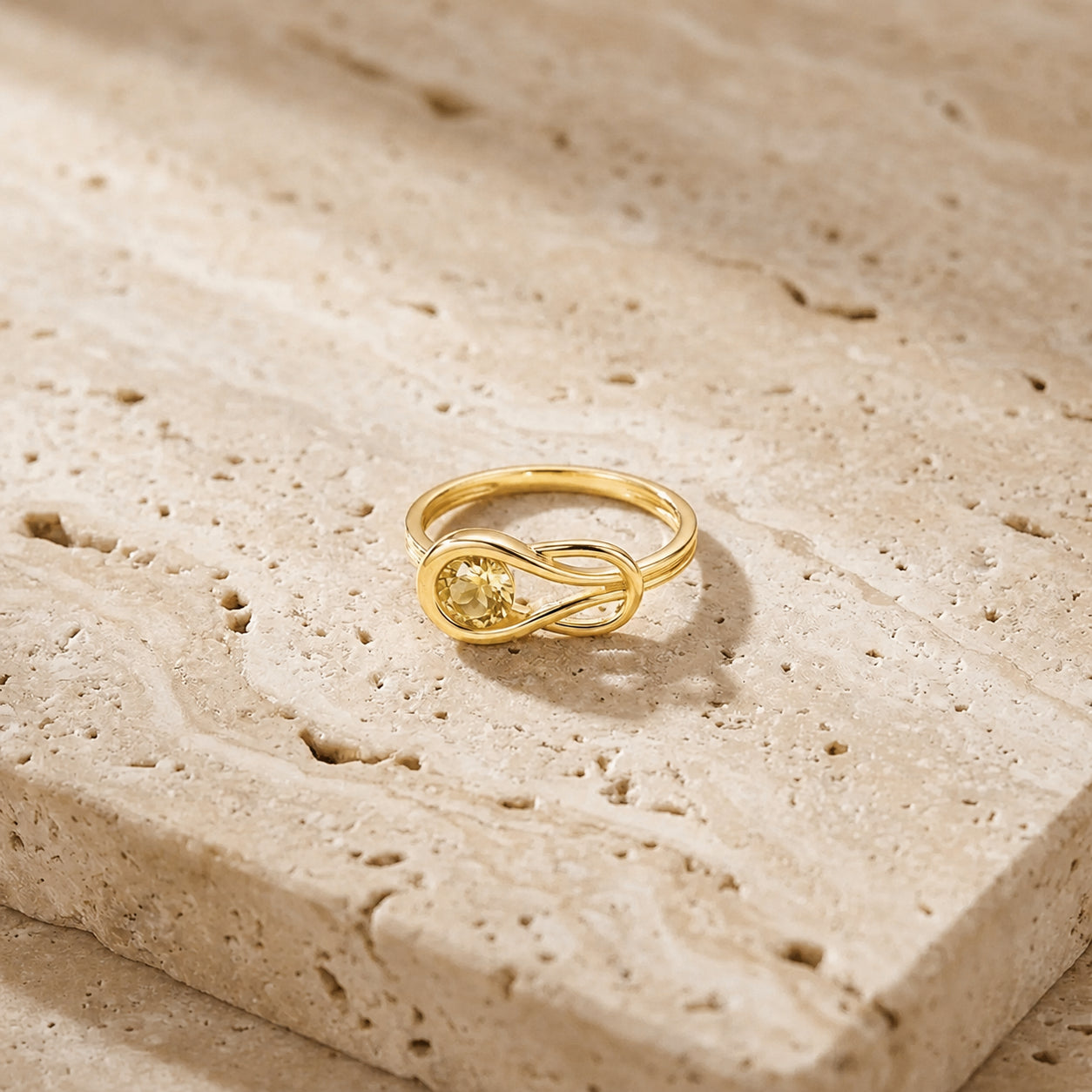 Yellow Gold Ring Peridot 10K — Aurelia