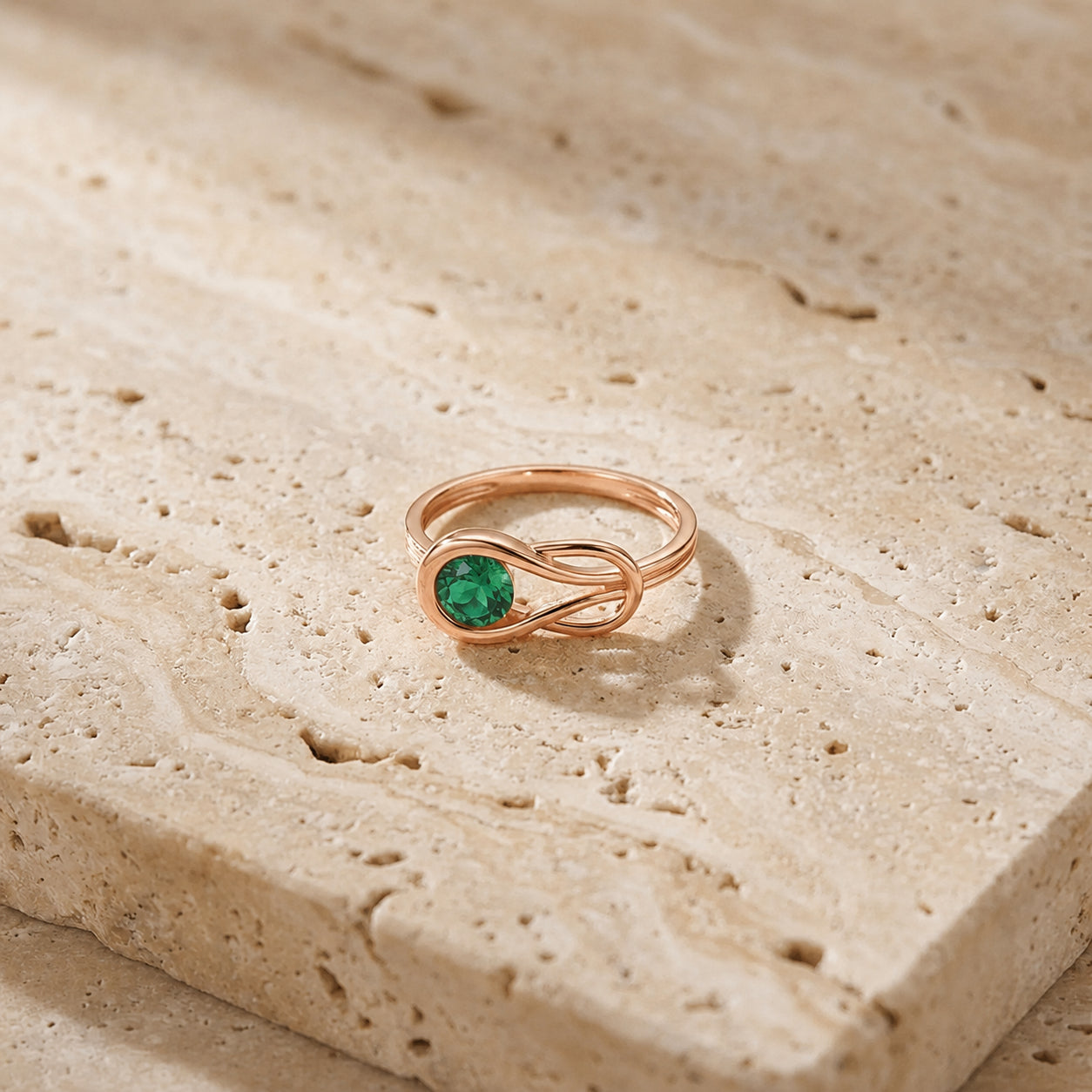 Rose Gold Ring Emerald 10K — Aurelia
