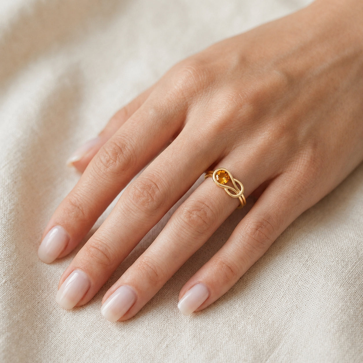 Yellow Gold Ring Citrine 10K — Aurelia