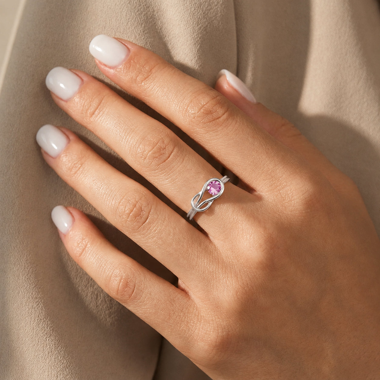 White Gold Ring Sapphire 10K — Aurelia