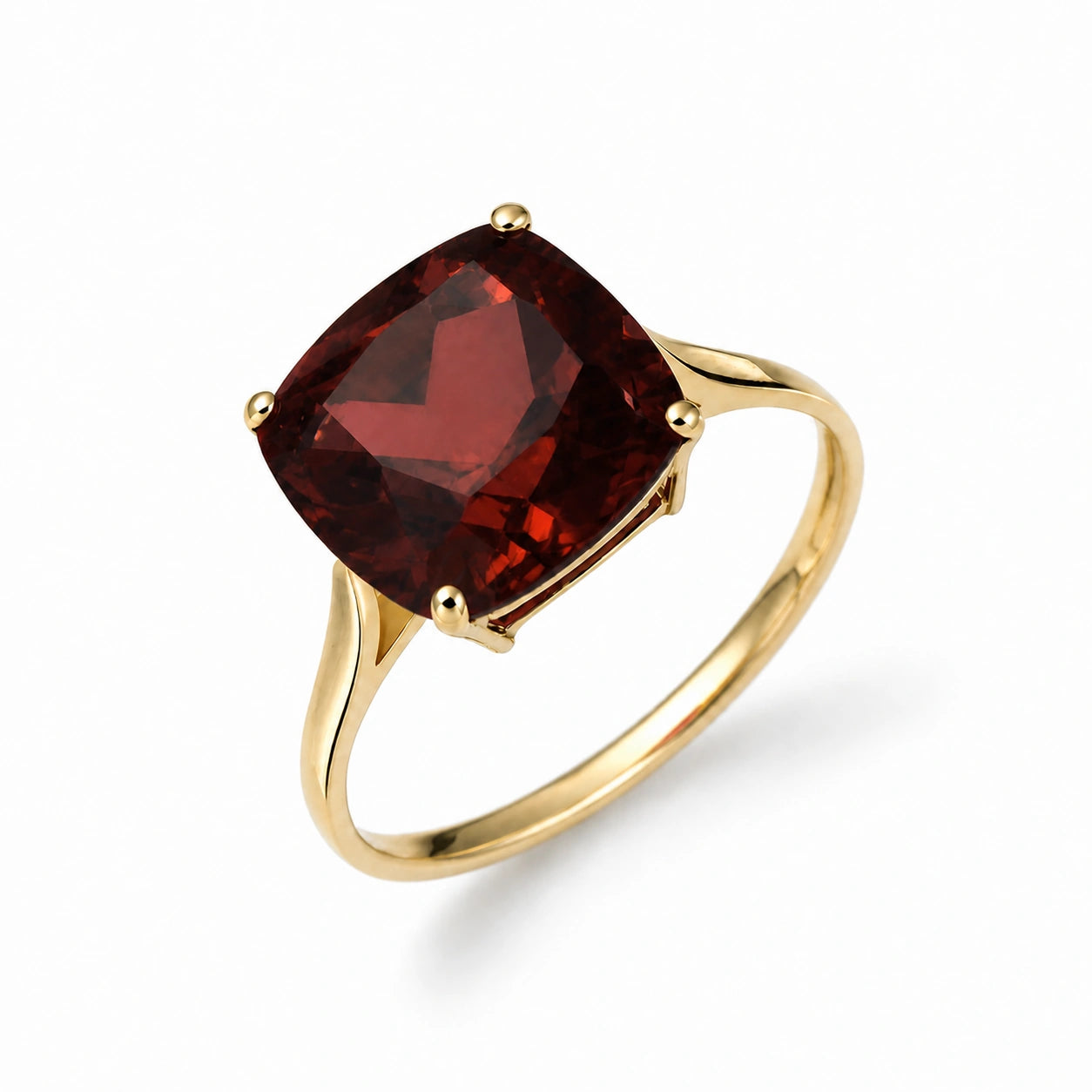 Yellow Gold Grace Ring Garnet 10K — Delfina