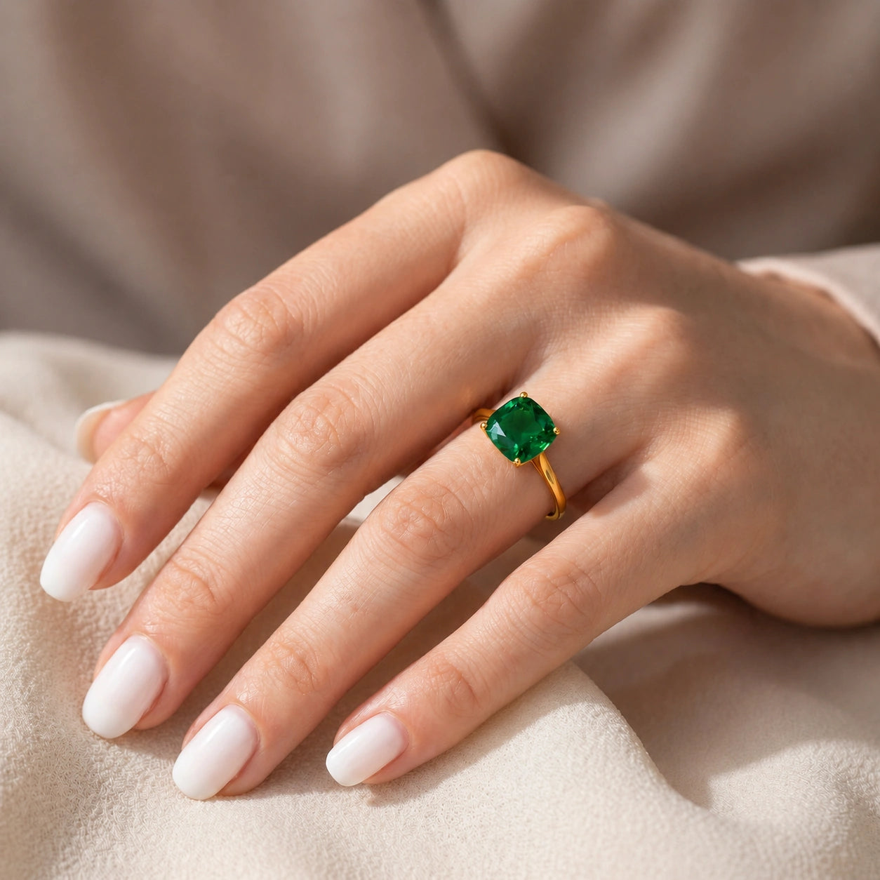 Yellow Gold Grace Ring Emerald 10K — Delfina