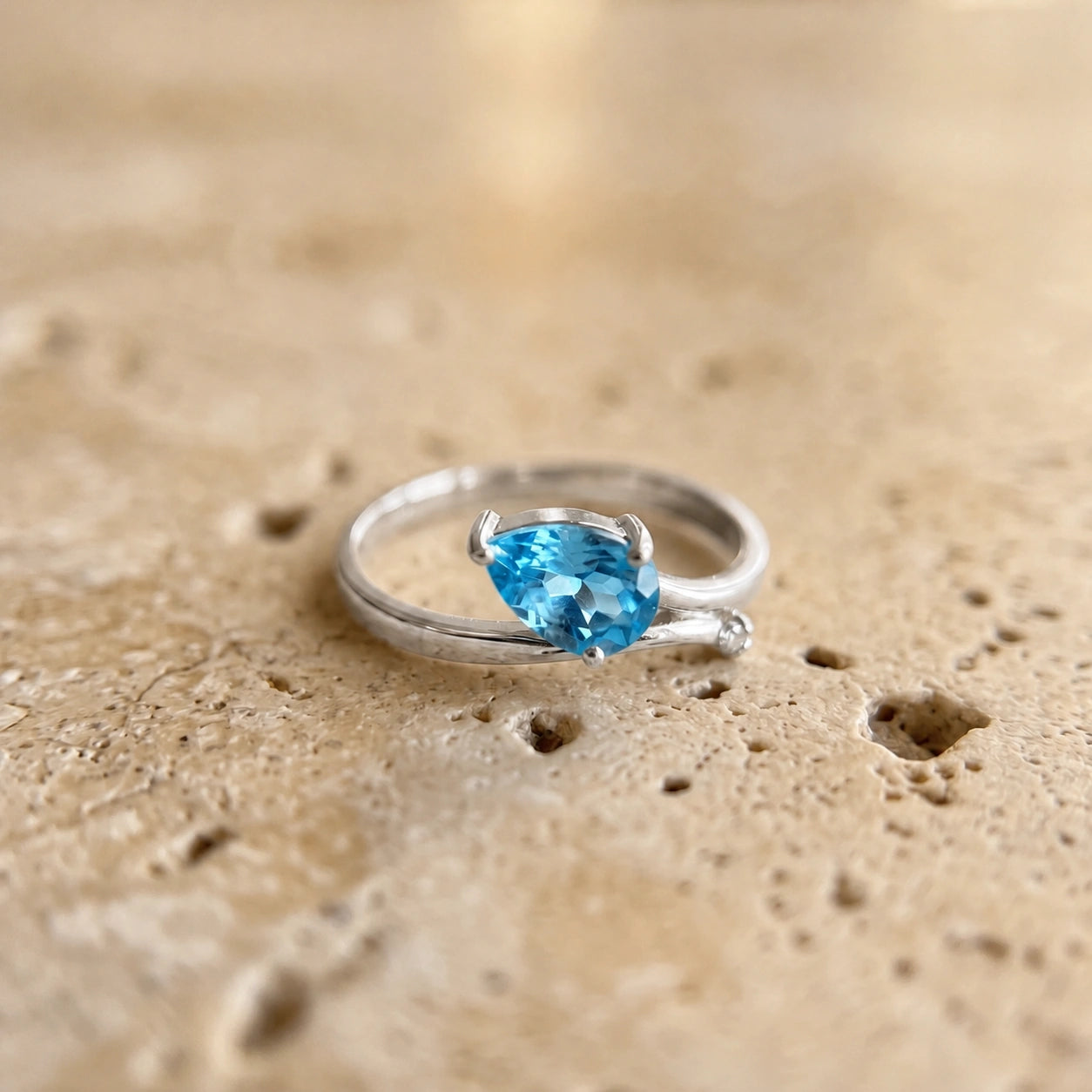 White Gold Diamond & Blue Topaz — Verdiana