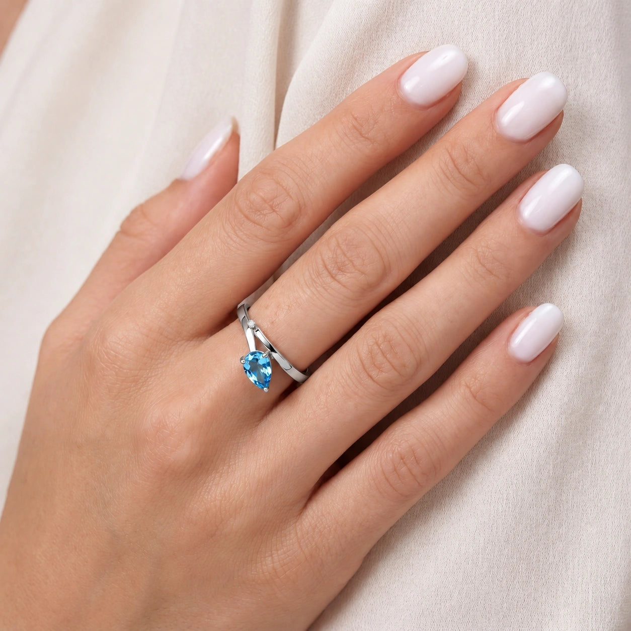 White Gold Diamond & Blue Topaz — Verdiana