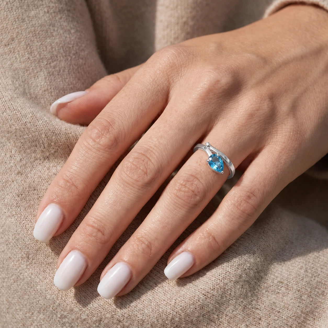 White Gold Diamond & Blue Topaz — Verdiana
