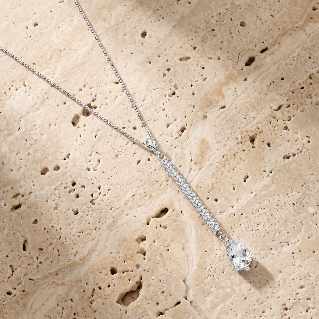 White Gold Grace Necklace Peridot 10K — Adelaide