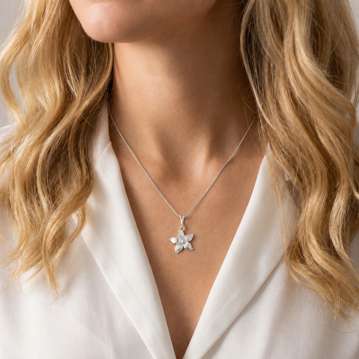 White Gold Diamond — Adelasia
