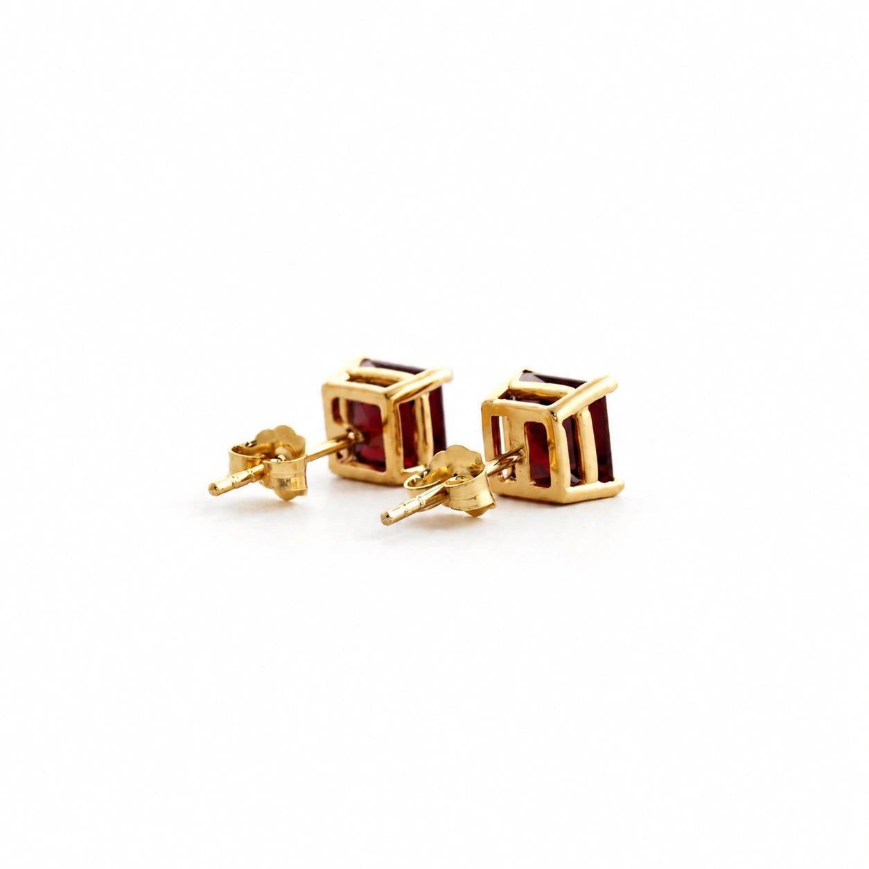 Yellow Gold Earrings Garnet 10K — Artemisia