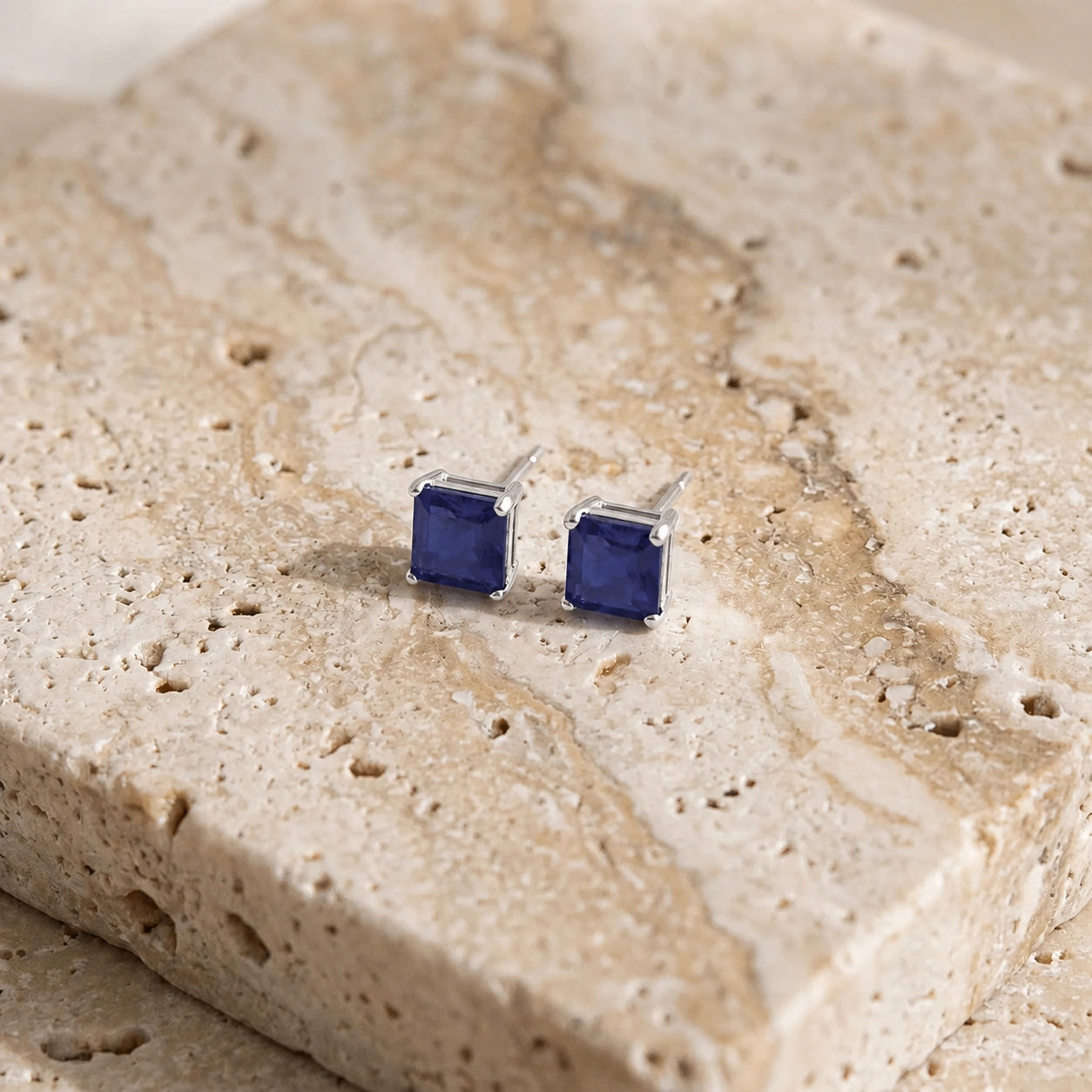White Gold Earrings Sapphire 10K — Artemisia
