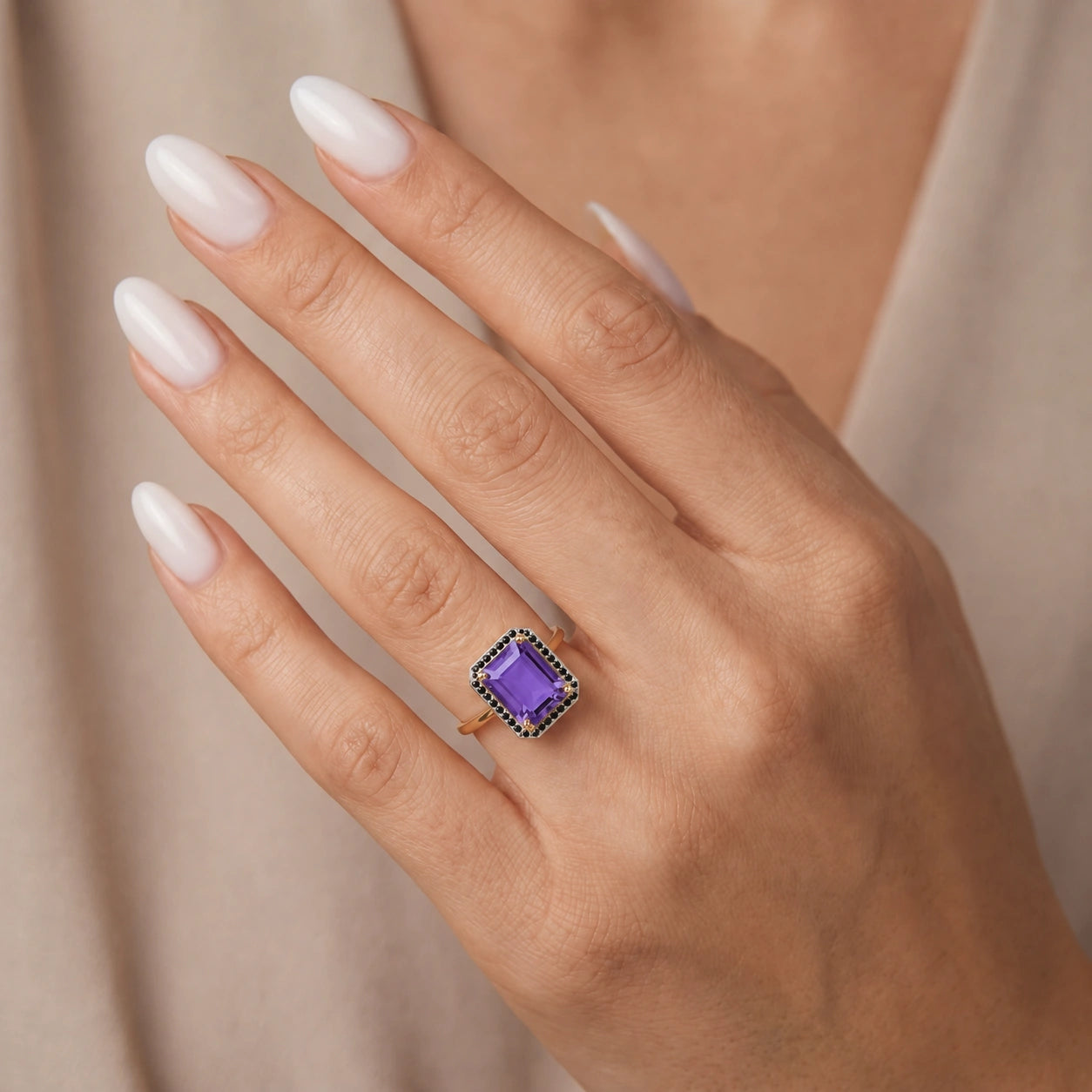 Yellow Gold Ring Amethyst 10K — Nives