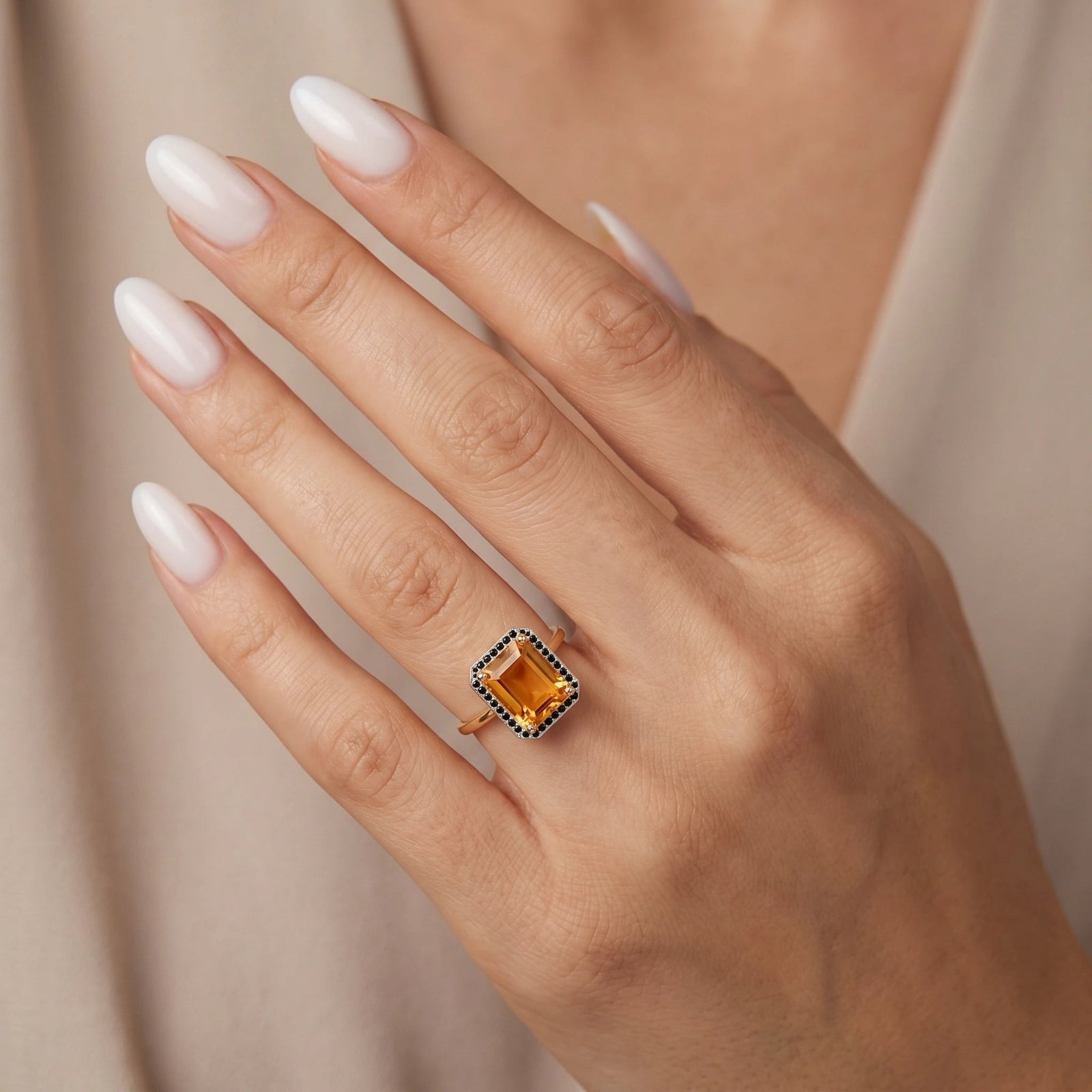 Yellow Gold Ring Citrine 10K — Nives