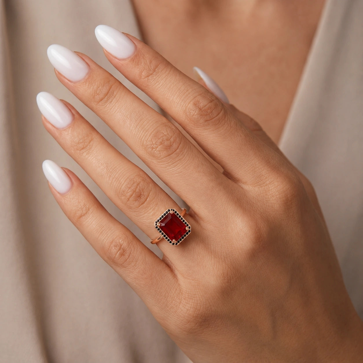 Rose Gold Ring Garnet 10K — Nives