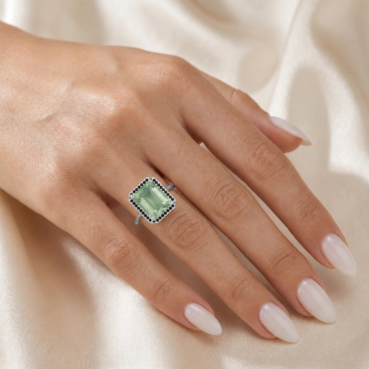 White Gold Ring Green Amethyst 10K — Nives